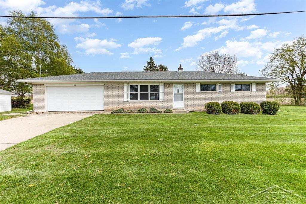 5630 N Center Road, Saginaw, MI 48604 — front exterior