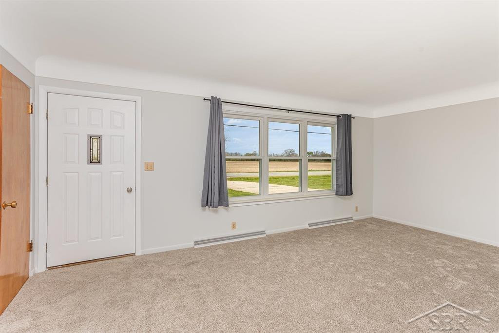 5630 N Center Road, Saginaw, MI 48604 — Photo 4