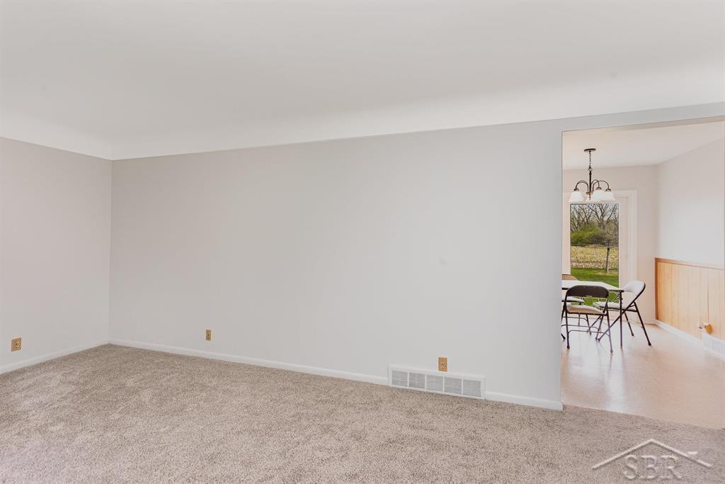 5630 N Center Road, Saginaw, MI 48604 — Photo 5