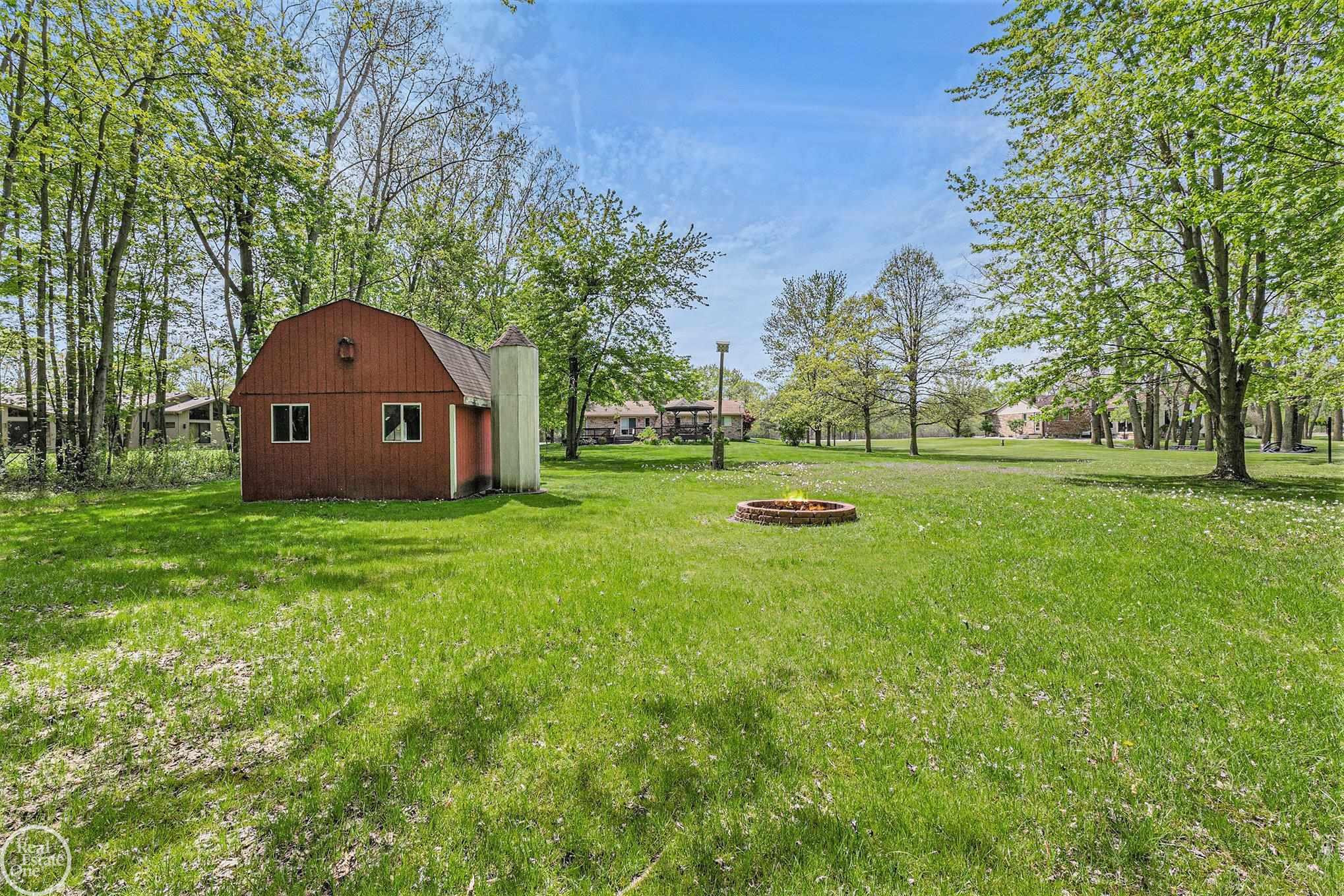 60520 Ray Center Road, MI — Photo 24