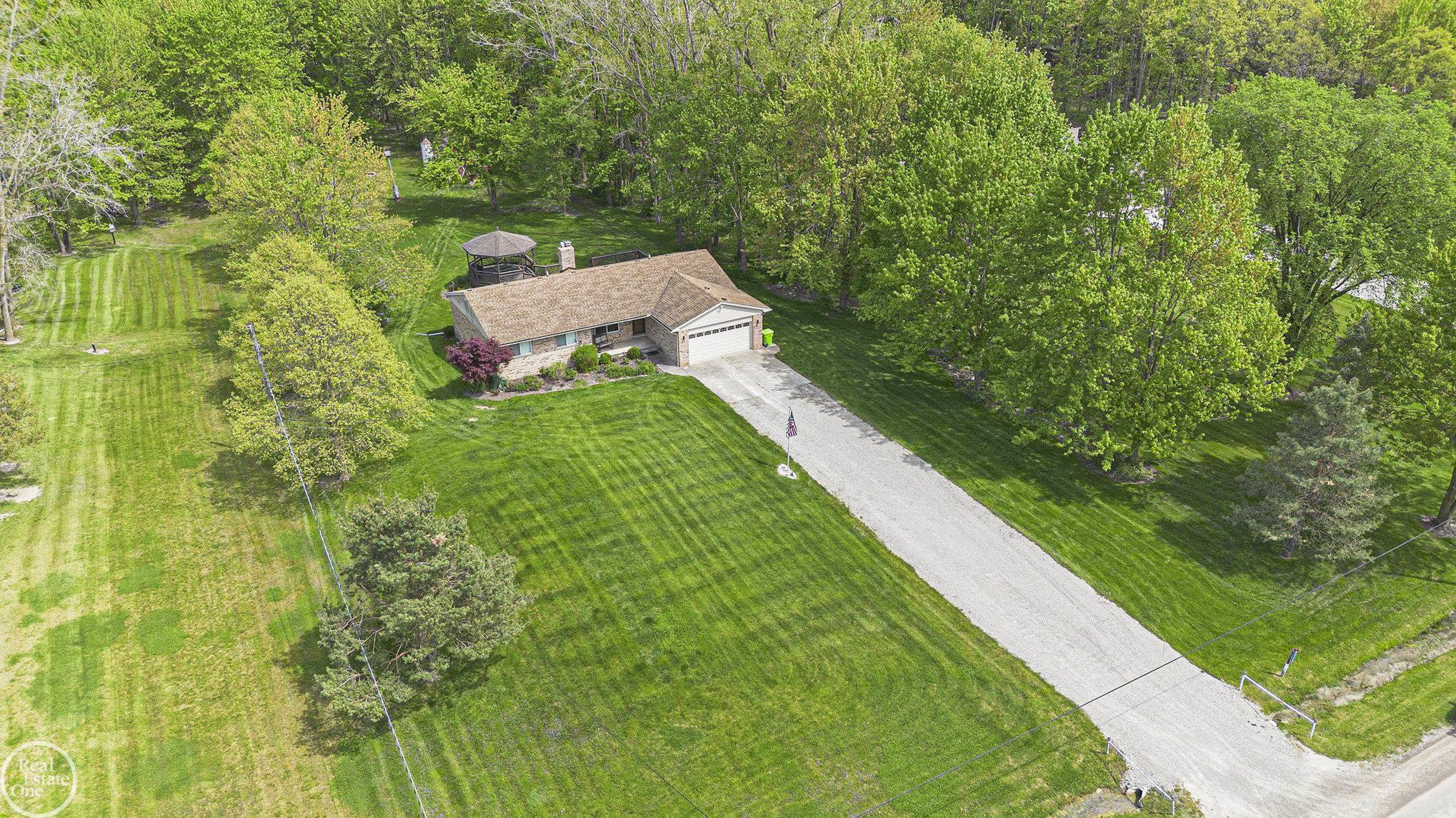 60520 Ray Center Road, MI — Photo 30