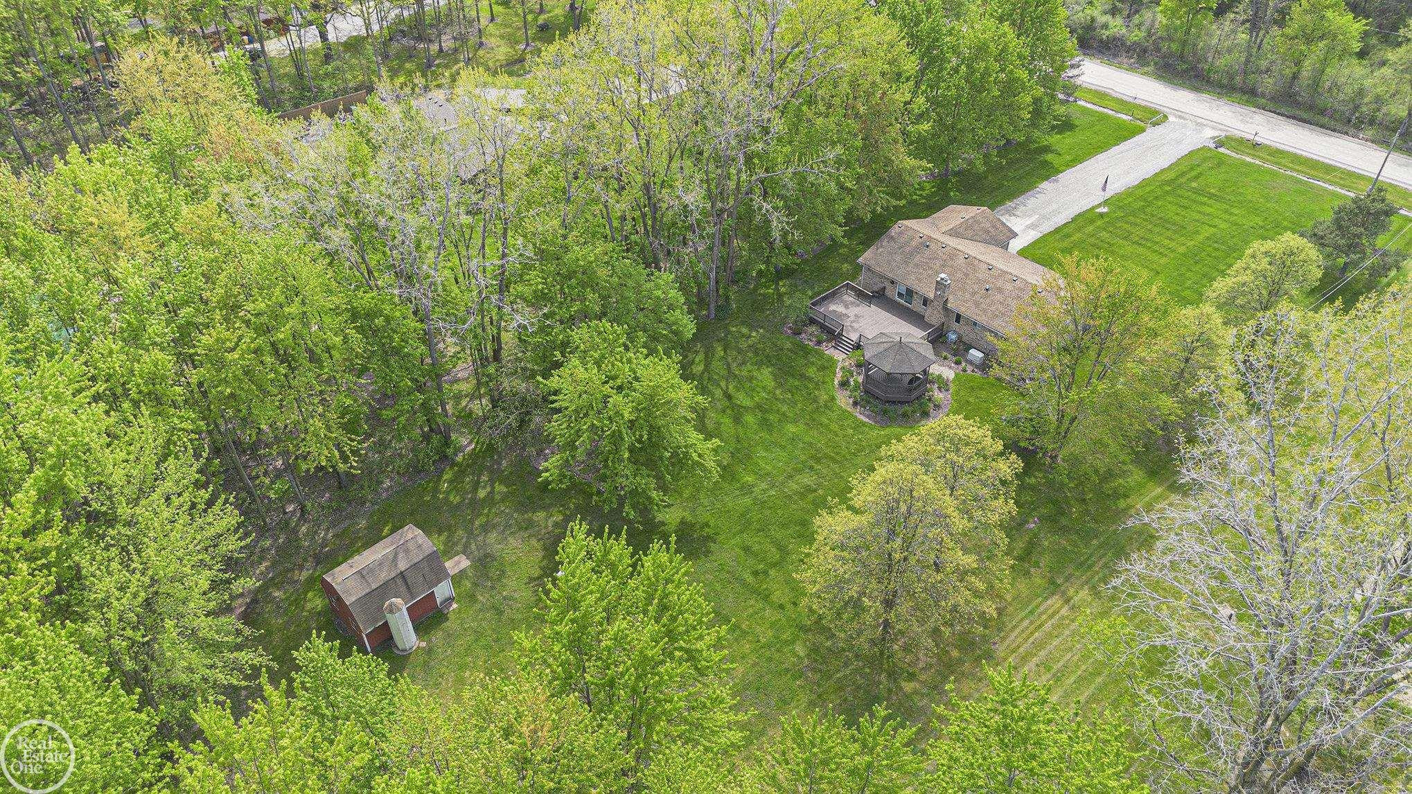 60520 Ray Center Road, MI — Photo 31