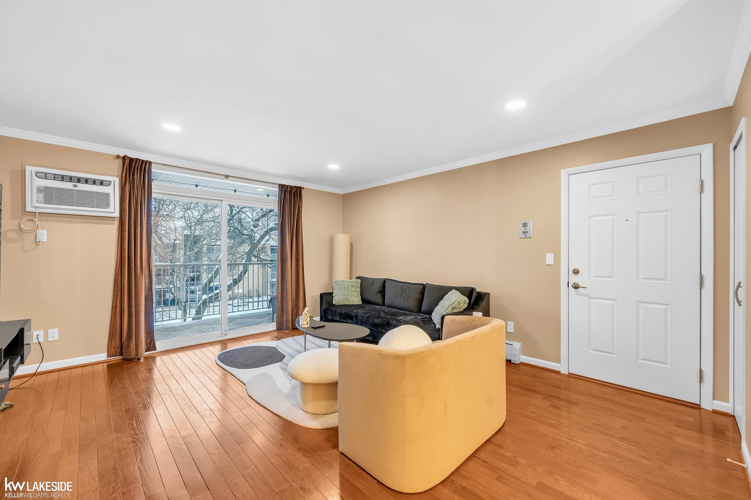 4909 Crooks D10 Road, 10 D, Royal Oak, MI 48073 — Photo 5