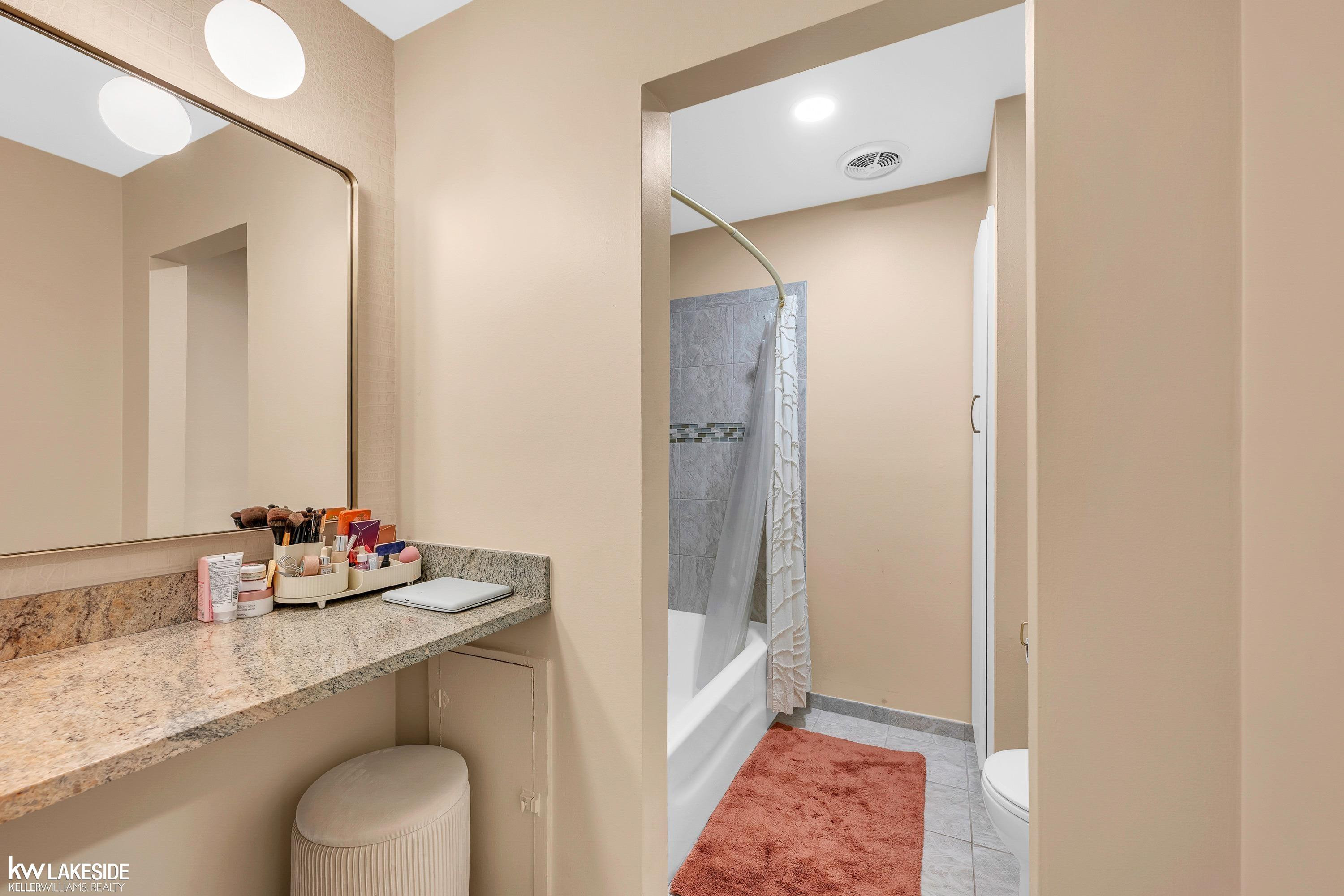 4909 Crooks D10 Road, 10 D, Royal Oak, MI 48073 — Photo 15