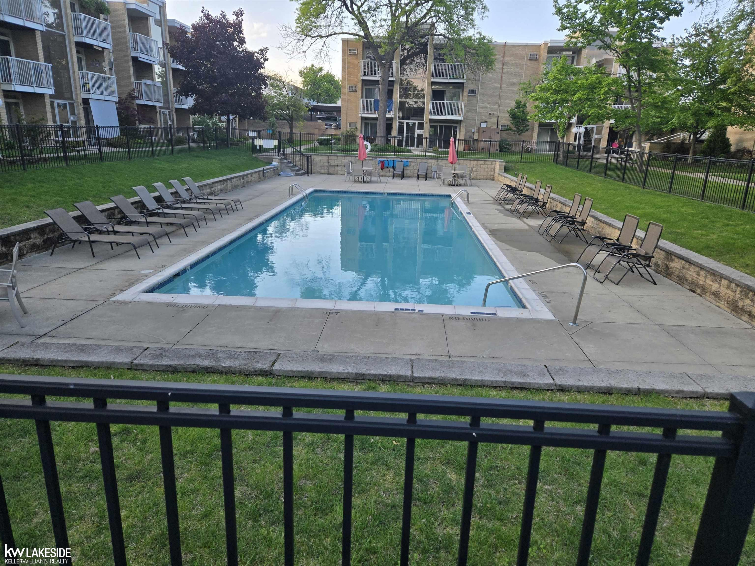 4909 Crooks D10 Road, 10 D, Royal Oak, MI 48073 — Photo 16