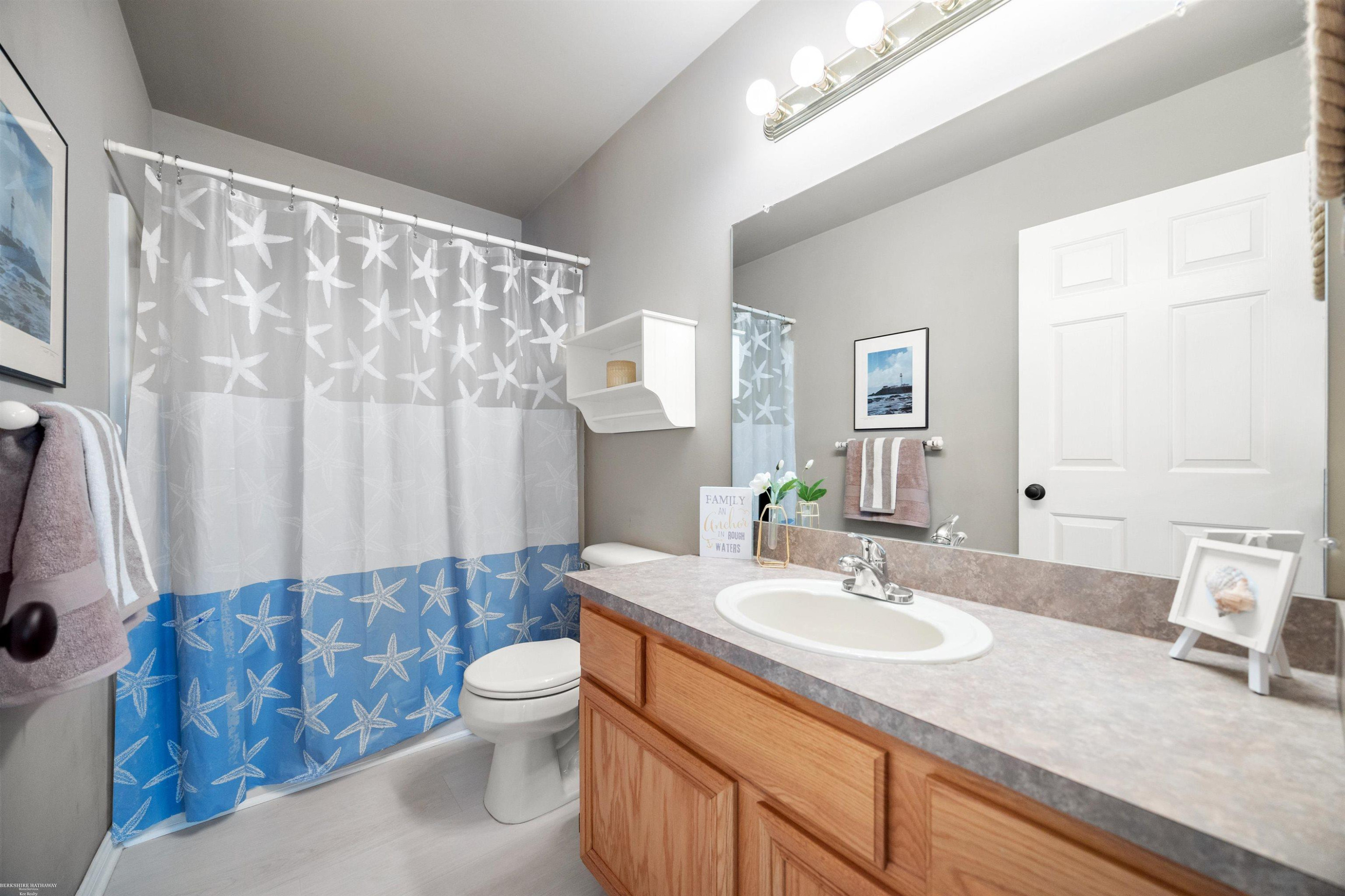 422 Converse Court, Lake Orion, MI 48362 — Photo 15