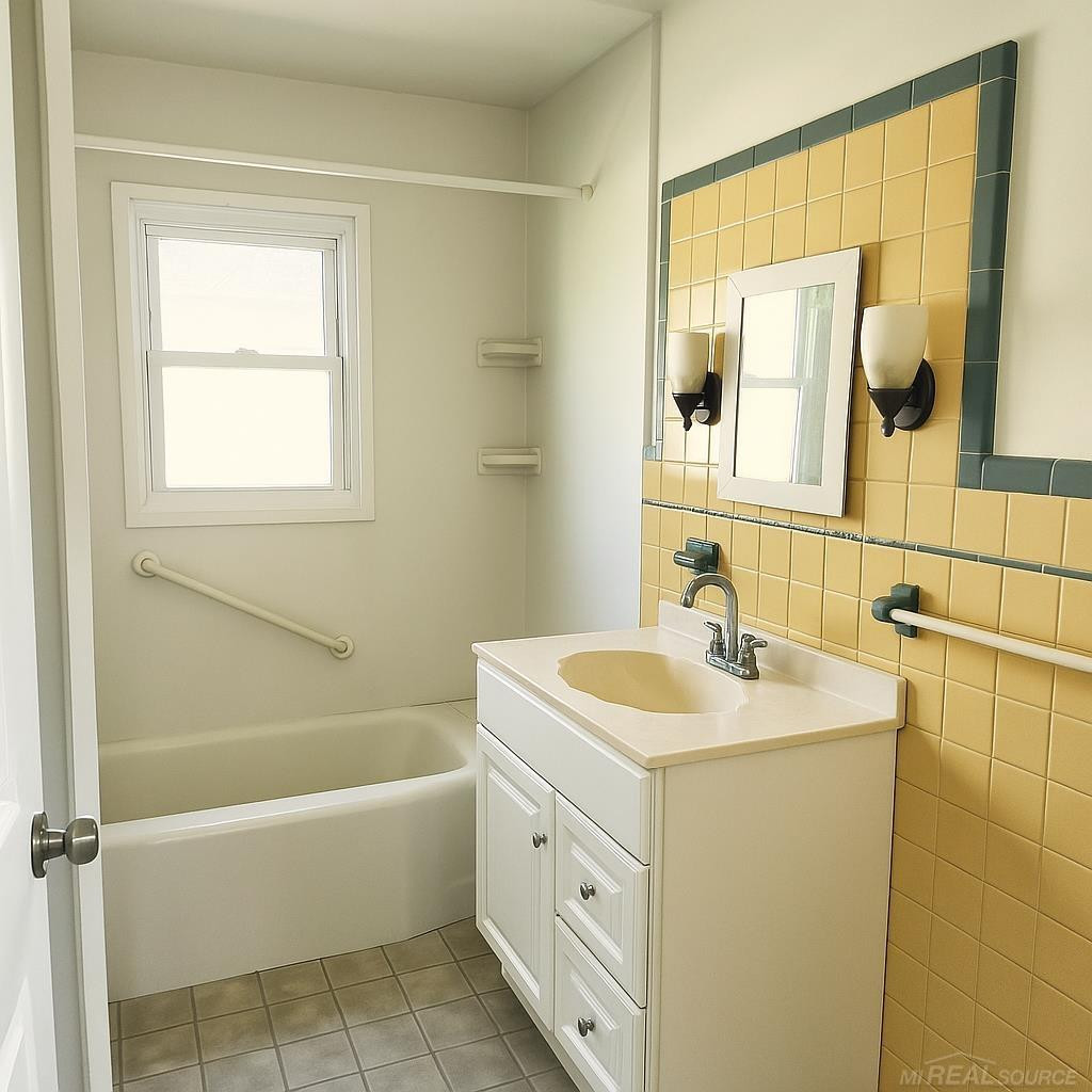 5862 St Clair Highway, MI — Photo 10