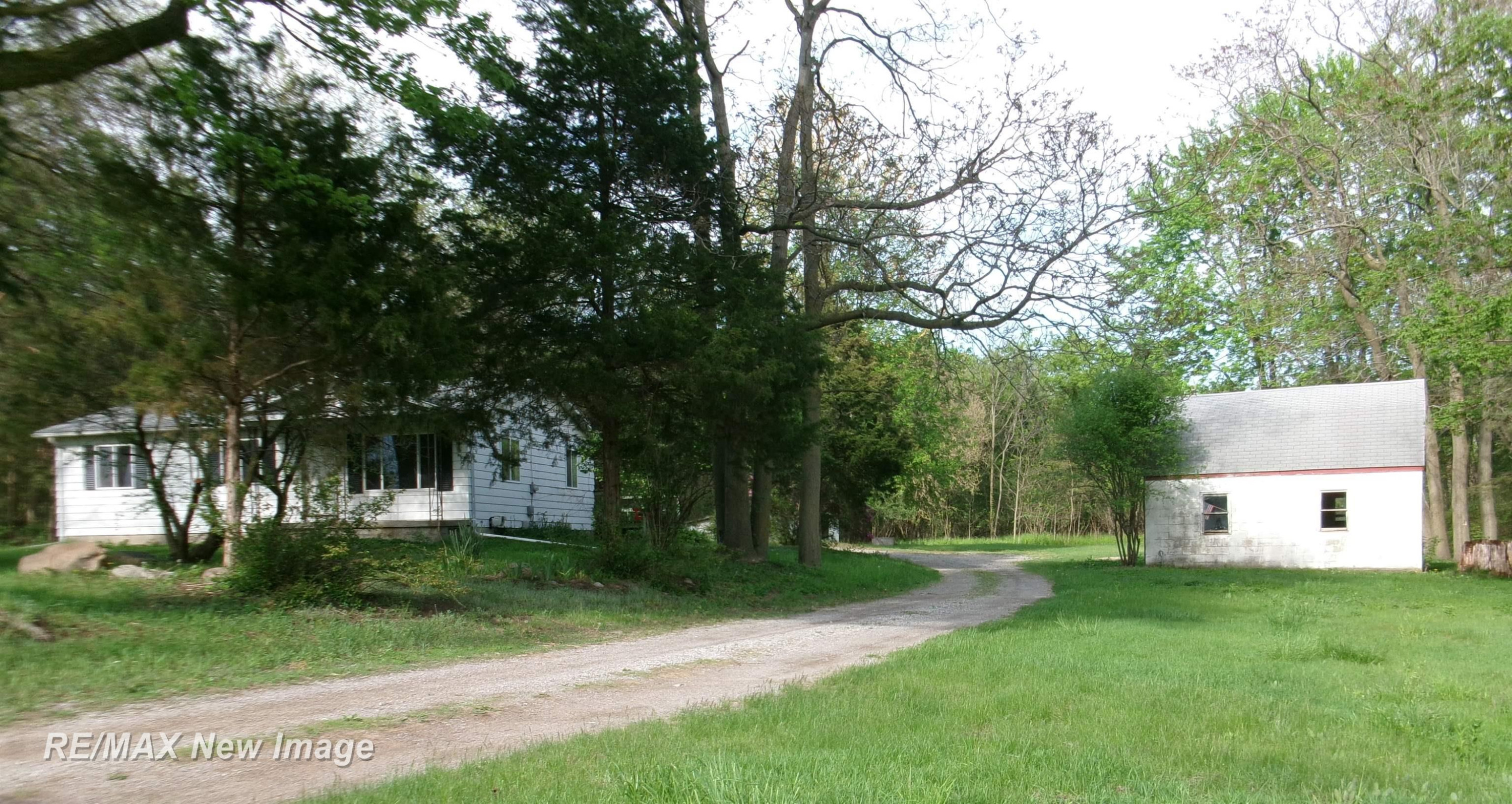 11425 Dixie Highway, Birch Run, MI 48415 — Photo 2