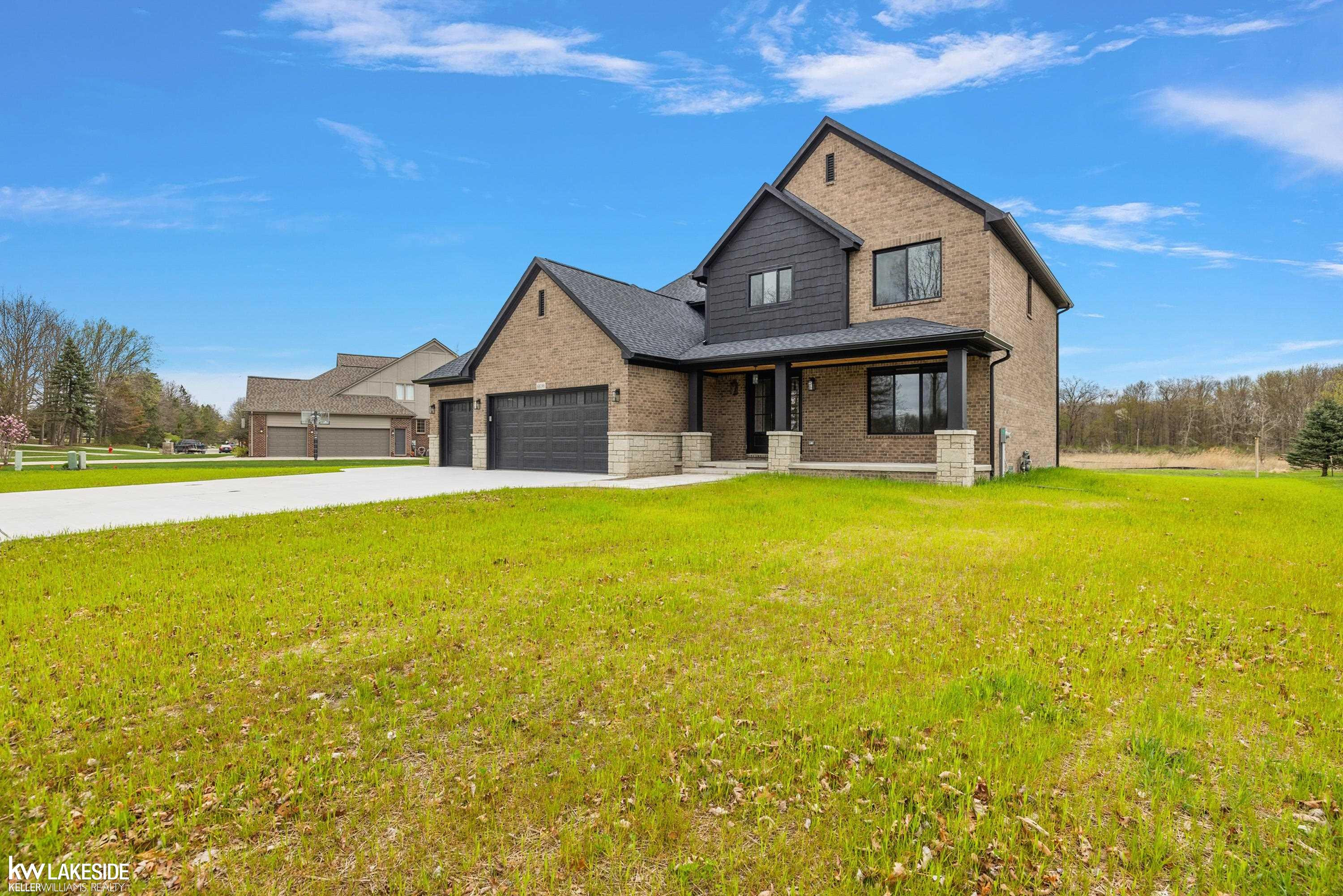 68198 Lake Angela Pointe, Richmond, MI 48062 — Photo 2