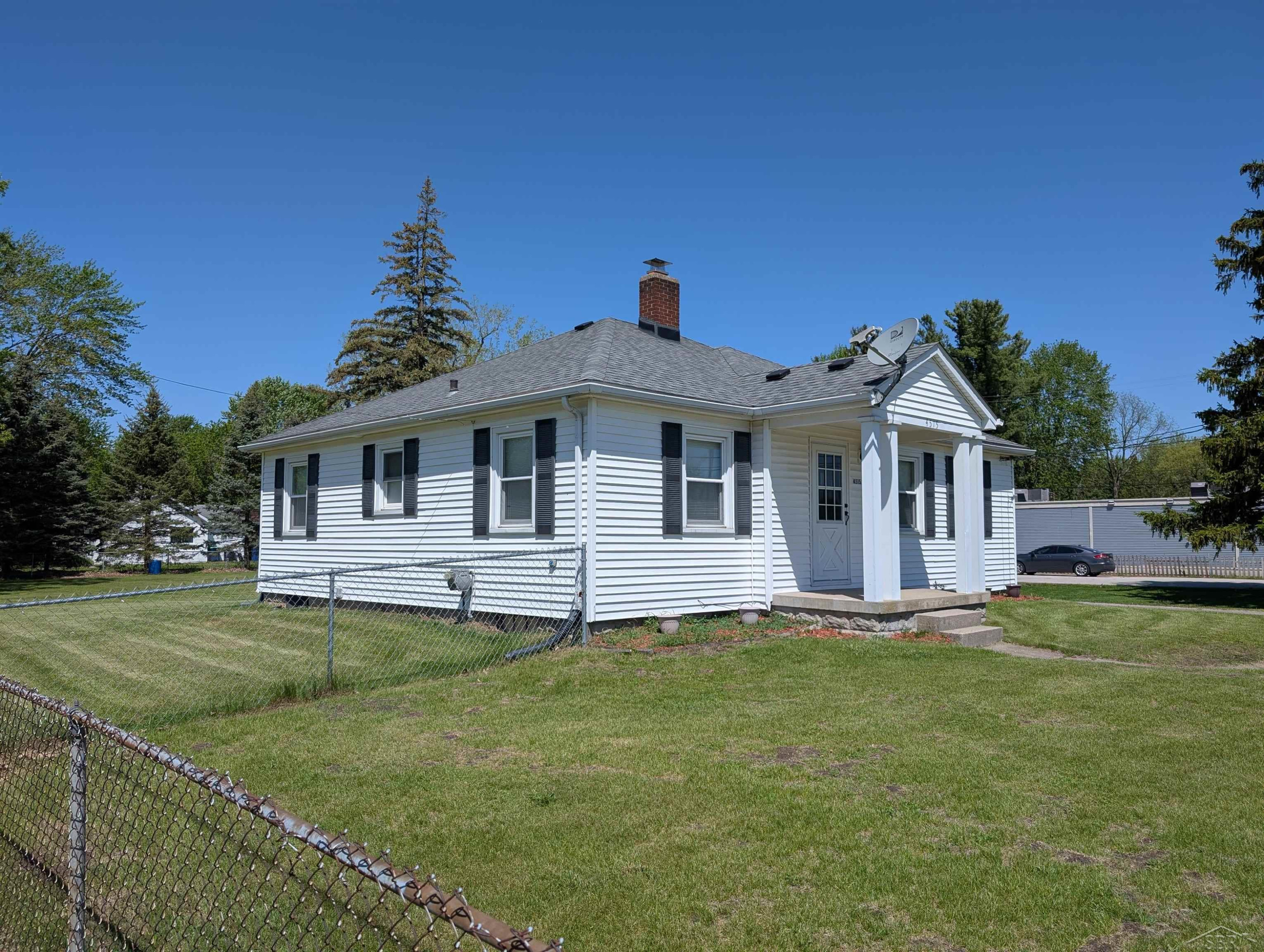 4515 N Michigan Road, Carrollton, MI 48604 — Photo 4