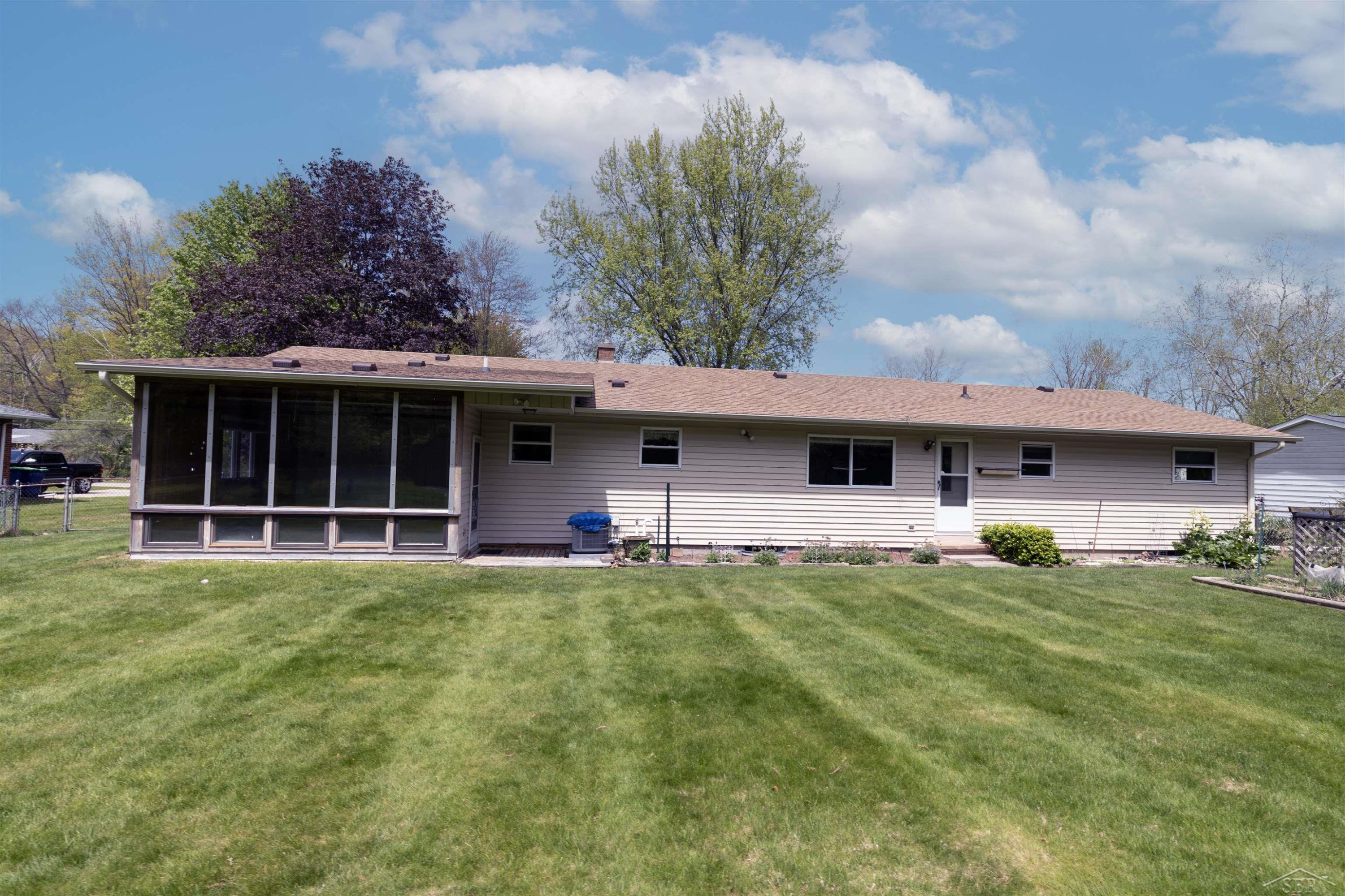 5280 Eldorado Drive, Bridgeport, MI 48722 — Photo 8