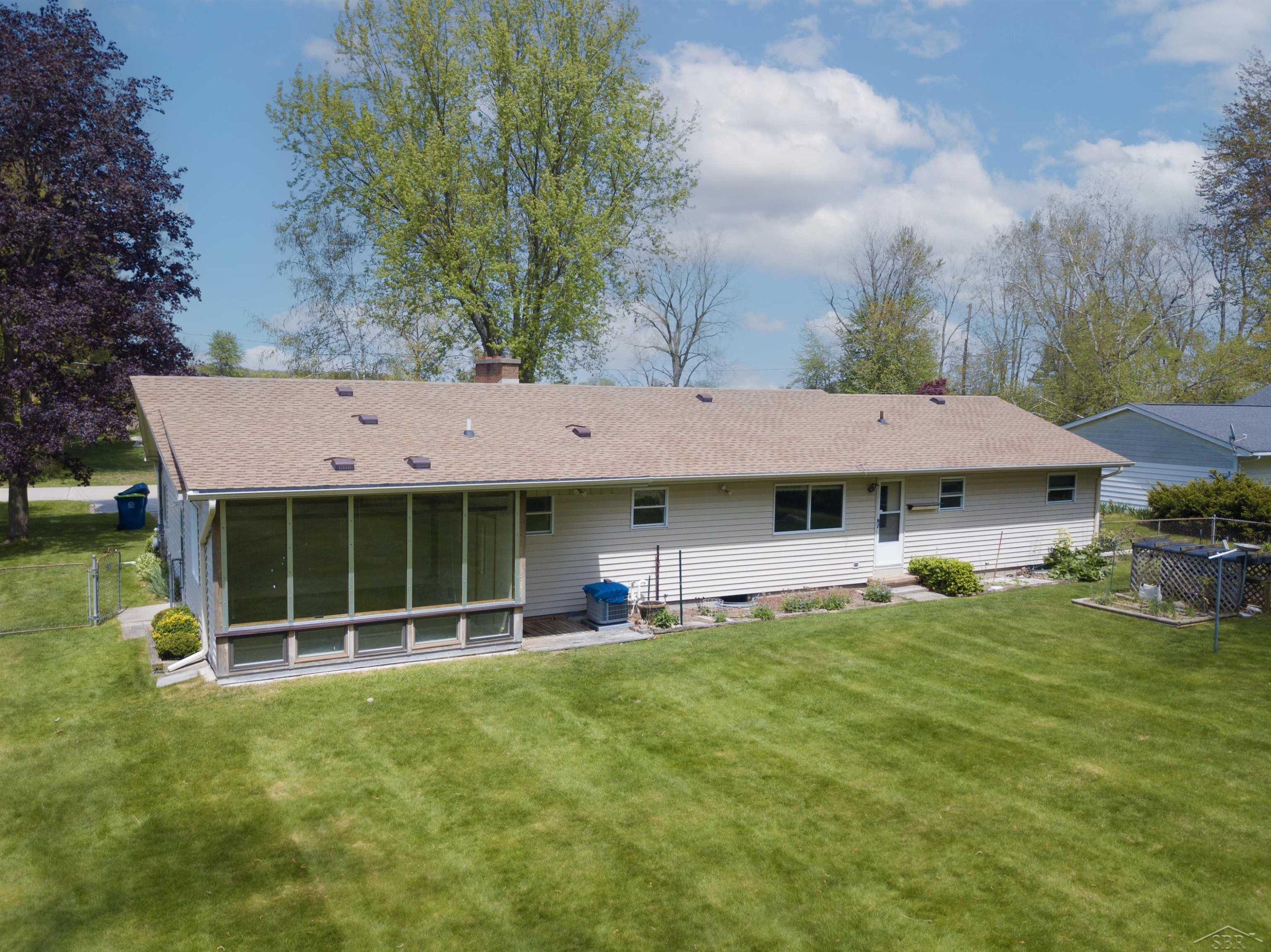5280 Eldorado Drive, Bridgeport, MI 48722 — Photo 11