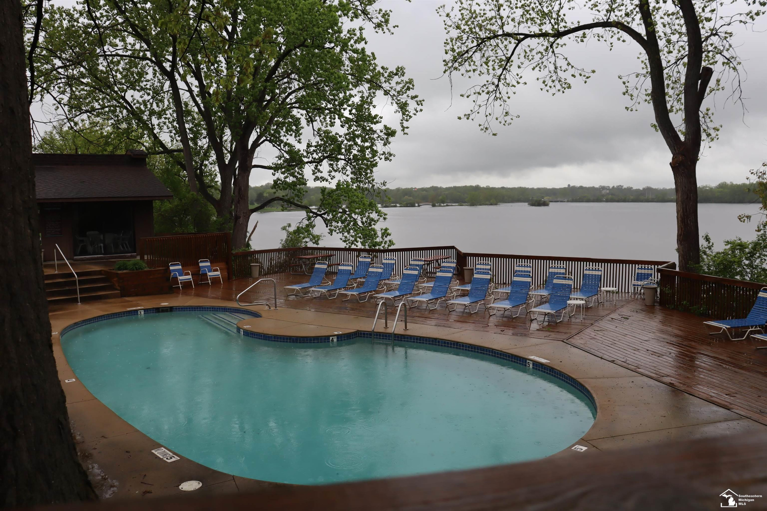 869 Cliffs Drive, 204 B, Ypsilanti, MI 48198 — Photo 36