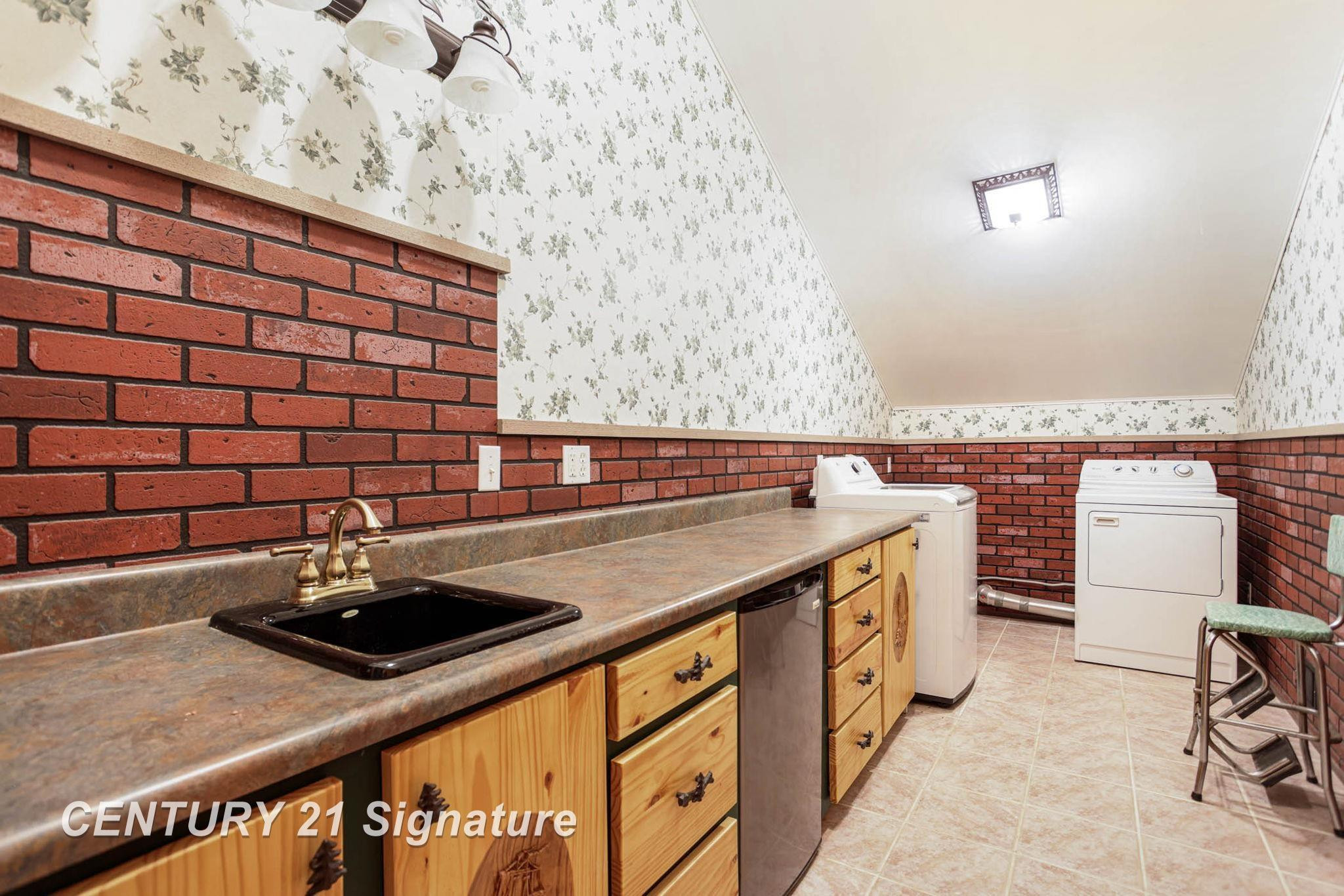 4285 N Iva Road, Hemlock, MI 48626 — Photo 58