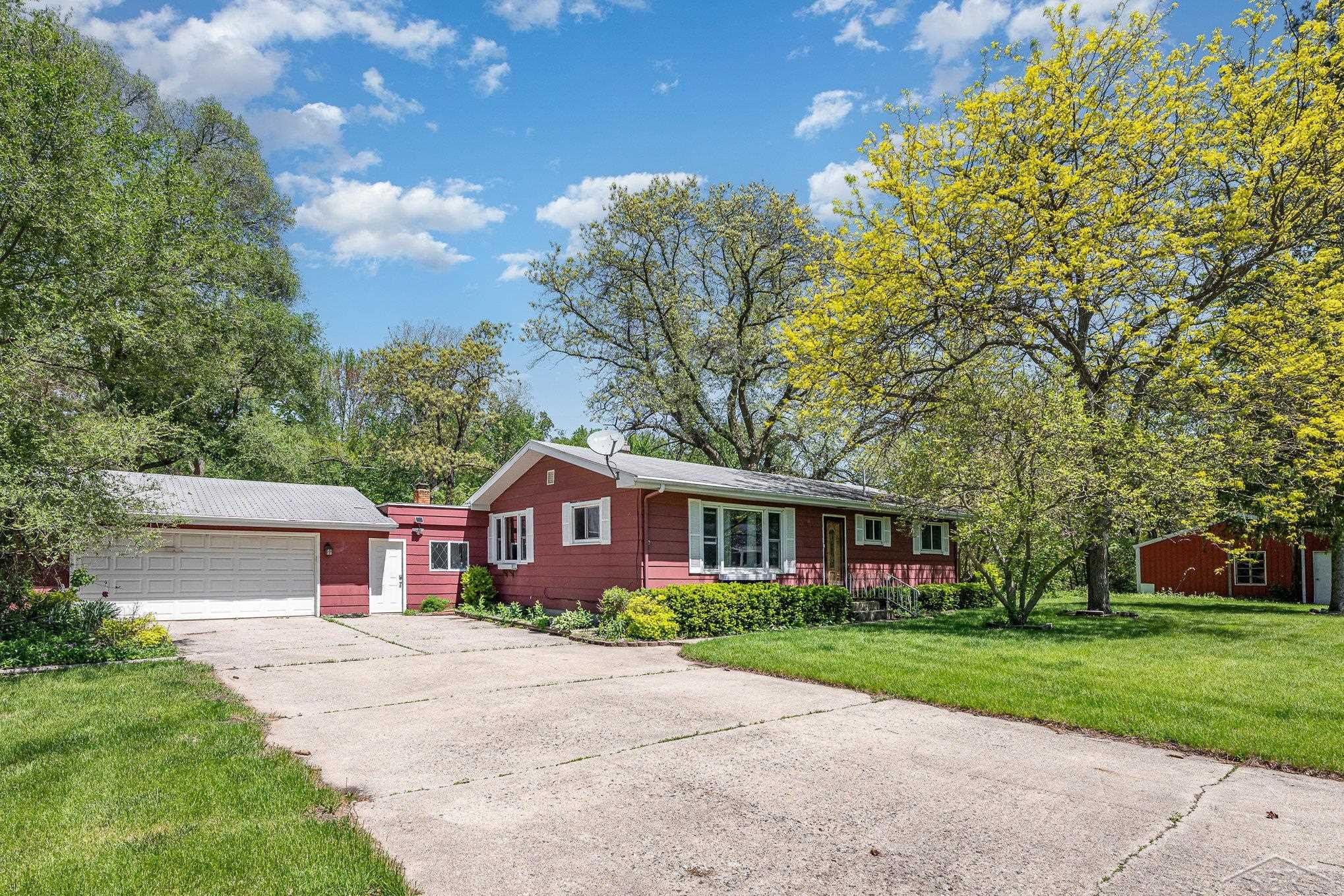 11420 Lakefield Road, Saint Charles, MI 48655 — Photo 2