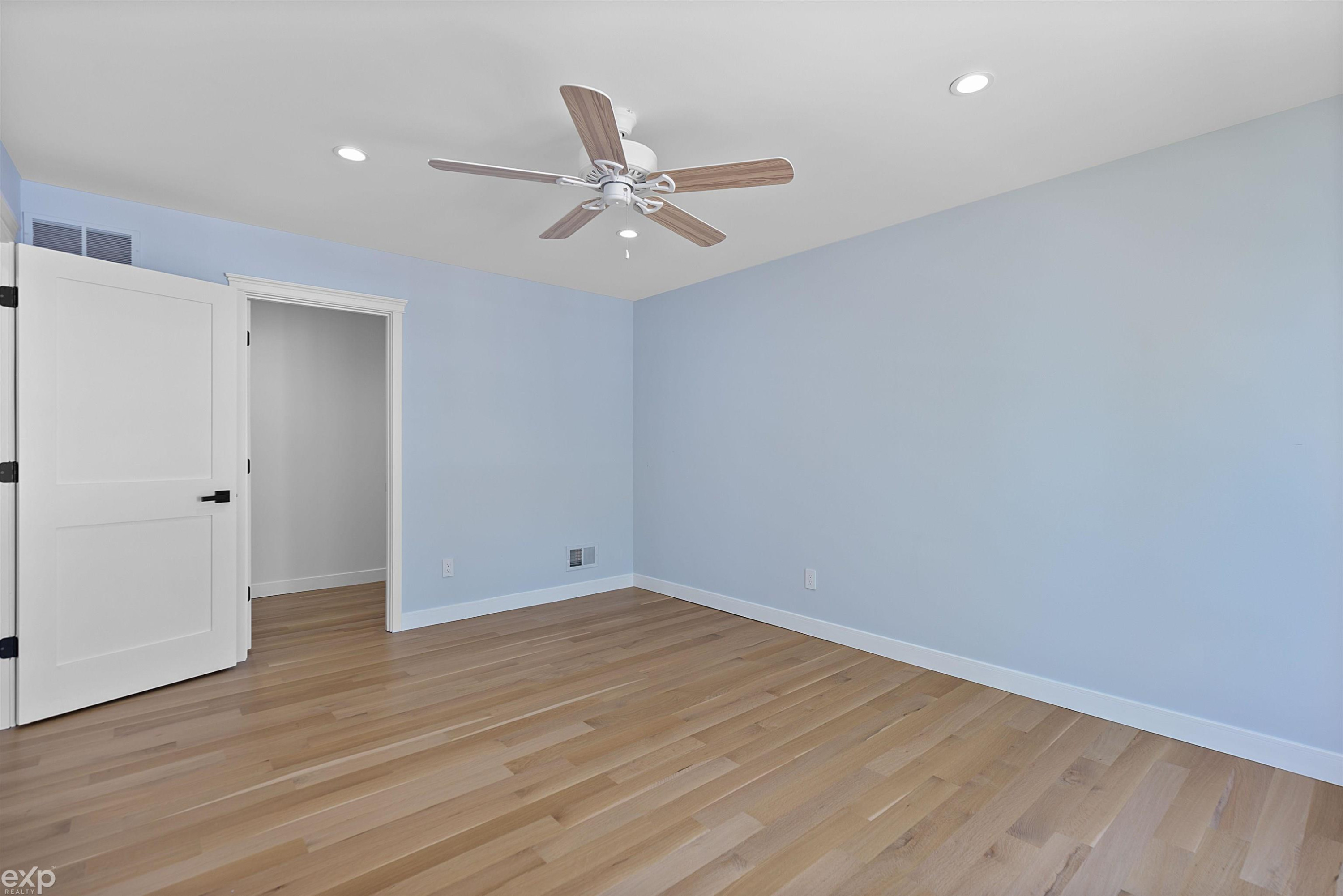295 Martindale Court, MI — Photo 14
