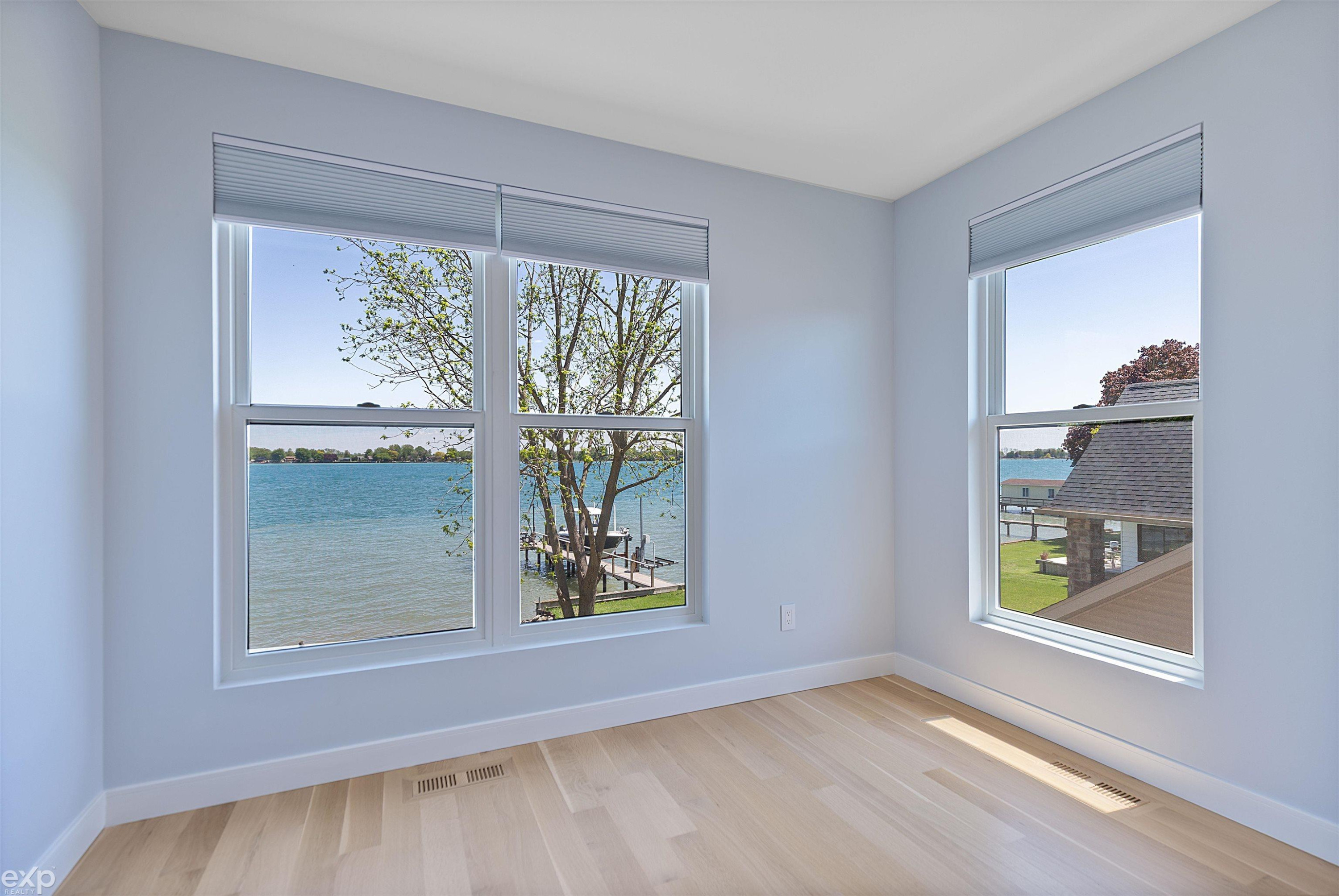295 Martindale Court, MI — Photo 17
