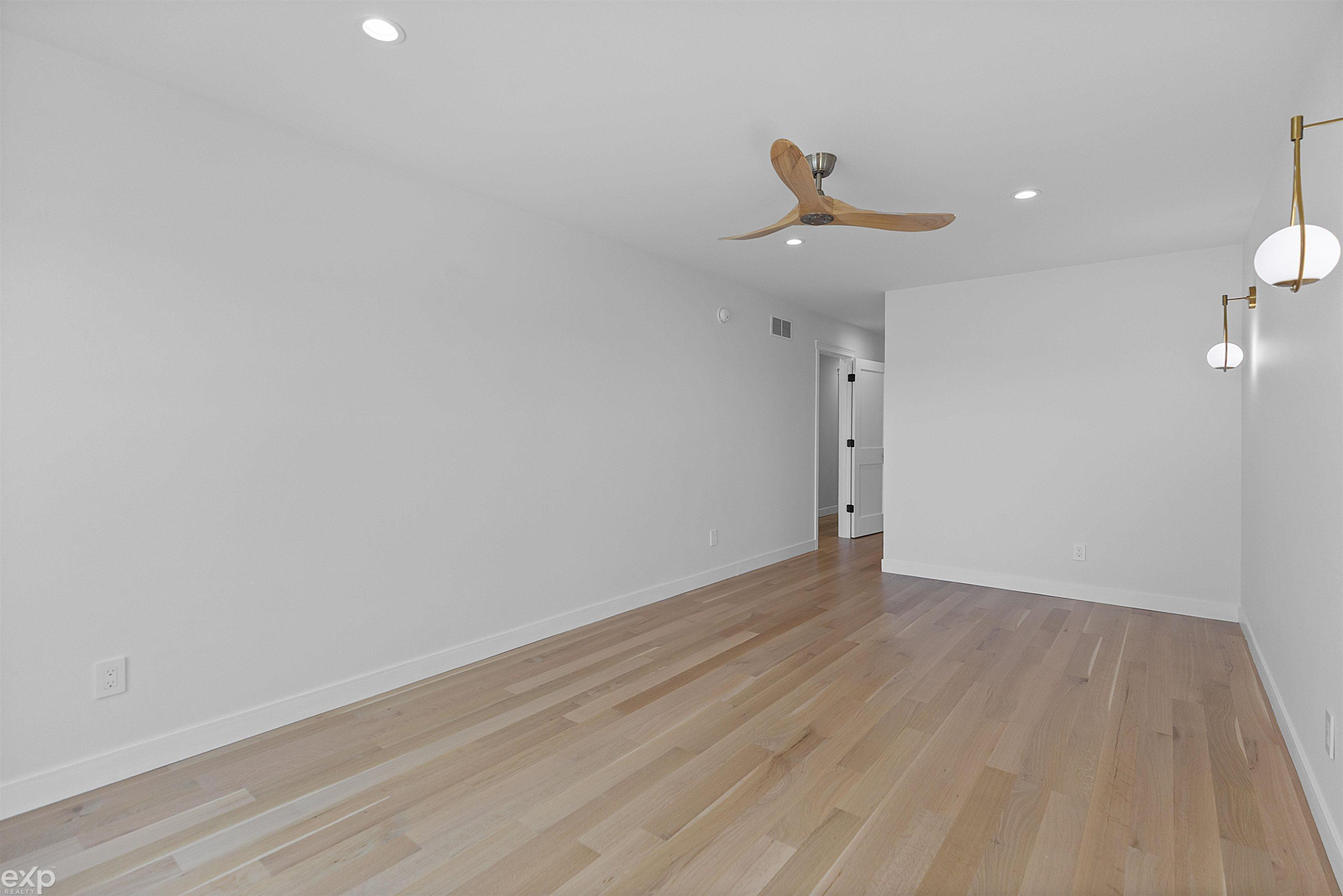 295 Martindale Court, MI — Photo 21