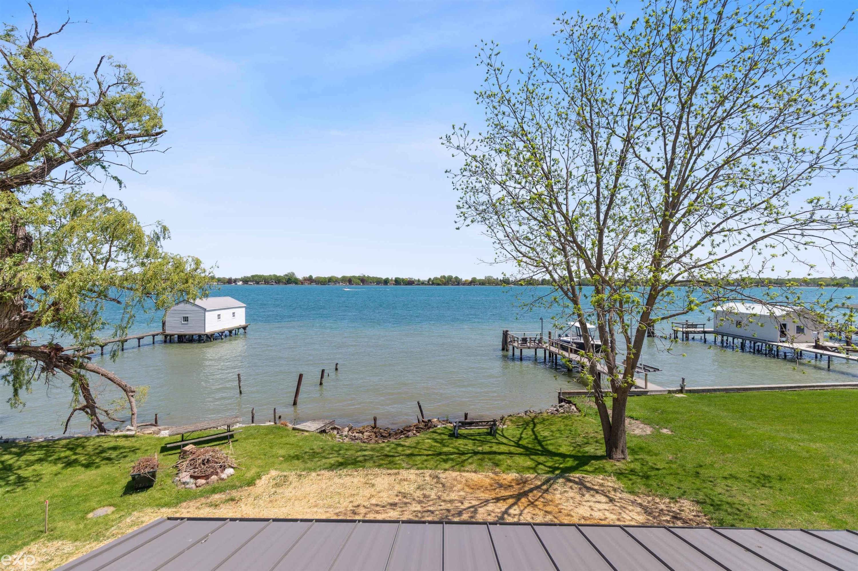295 Martindale Court, MI — Photo 25