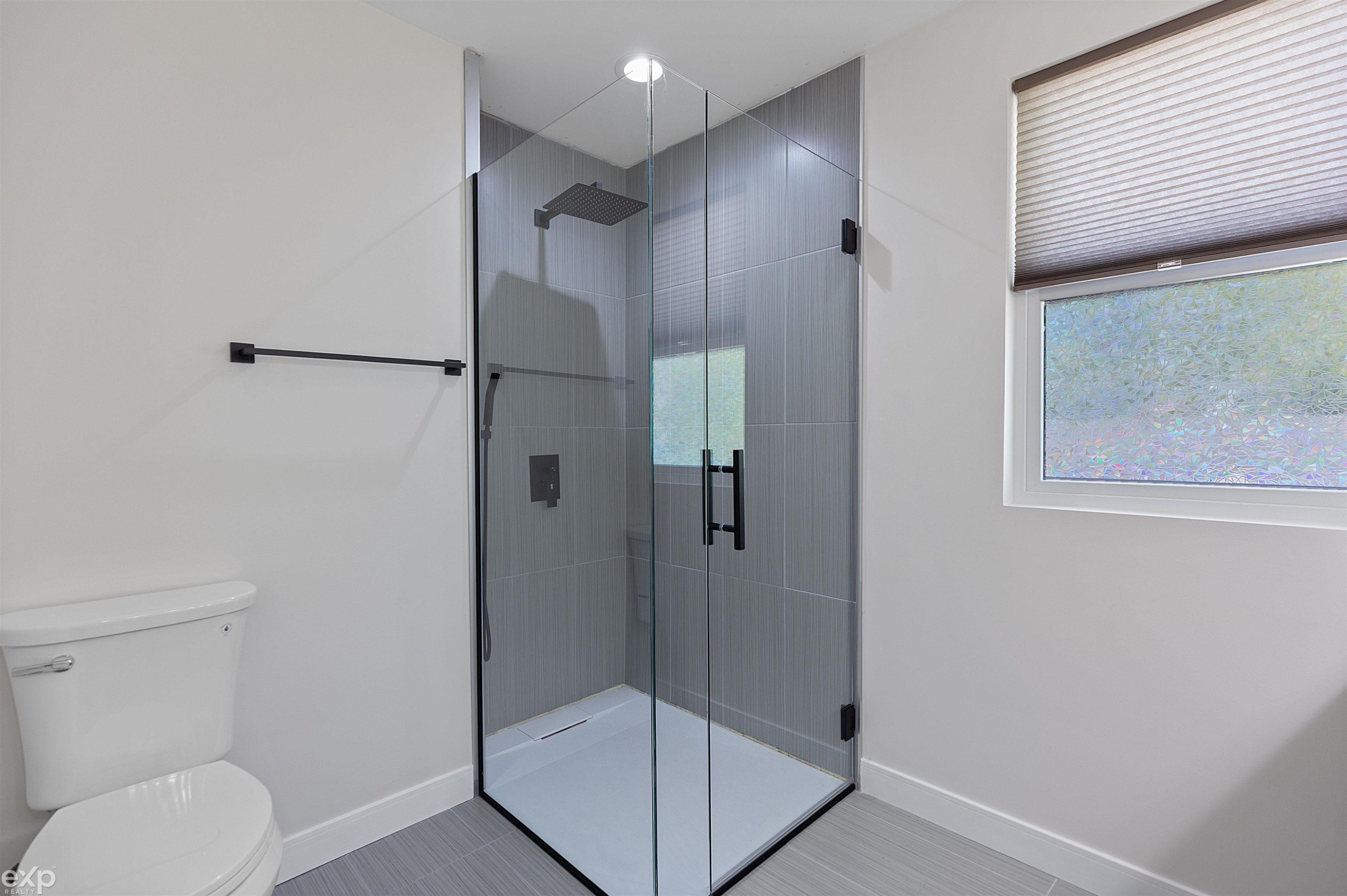 295 Martindale Court, MI — Photo 28
