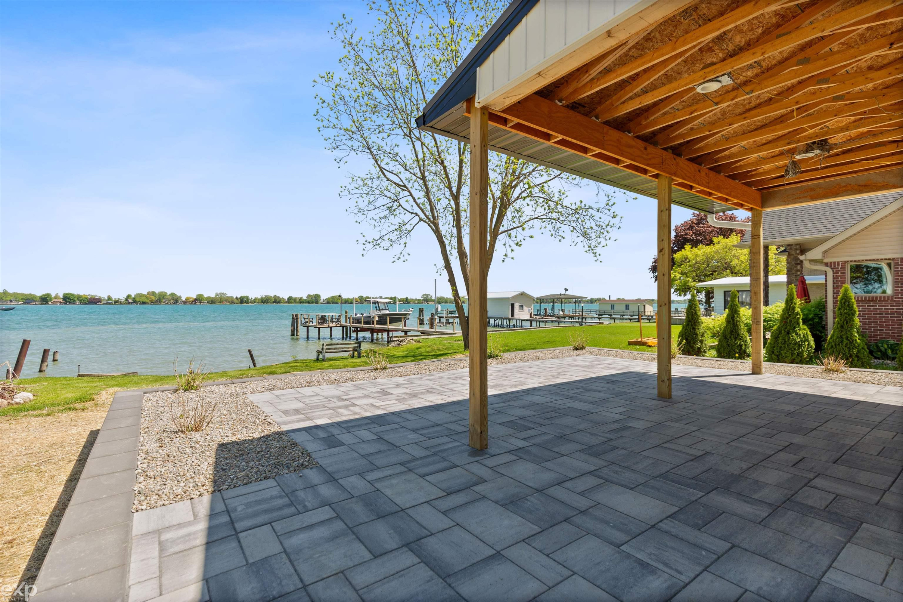 295 Martindale Court, MI — Photo 41