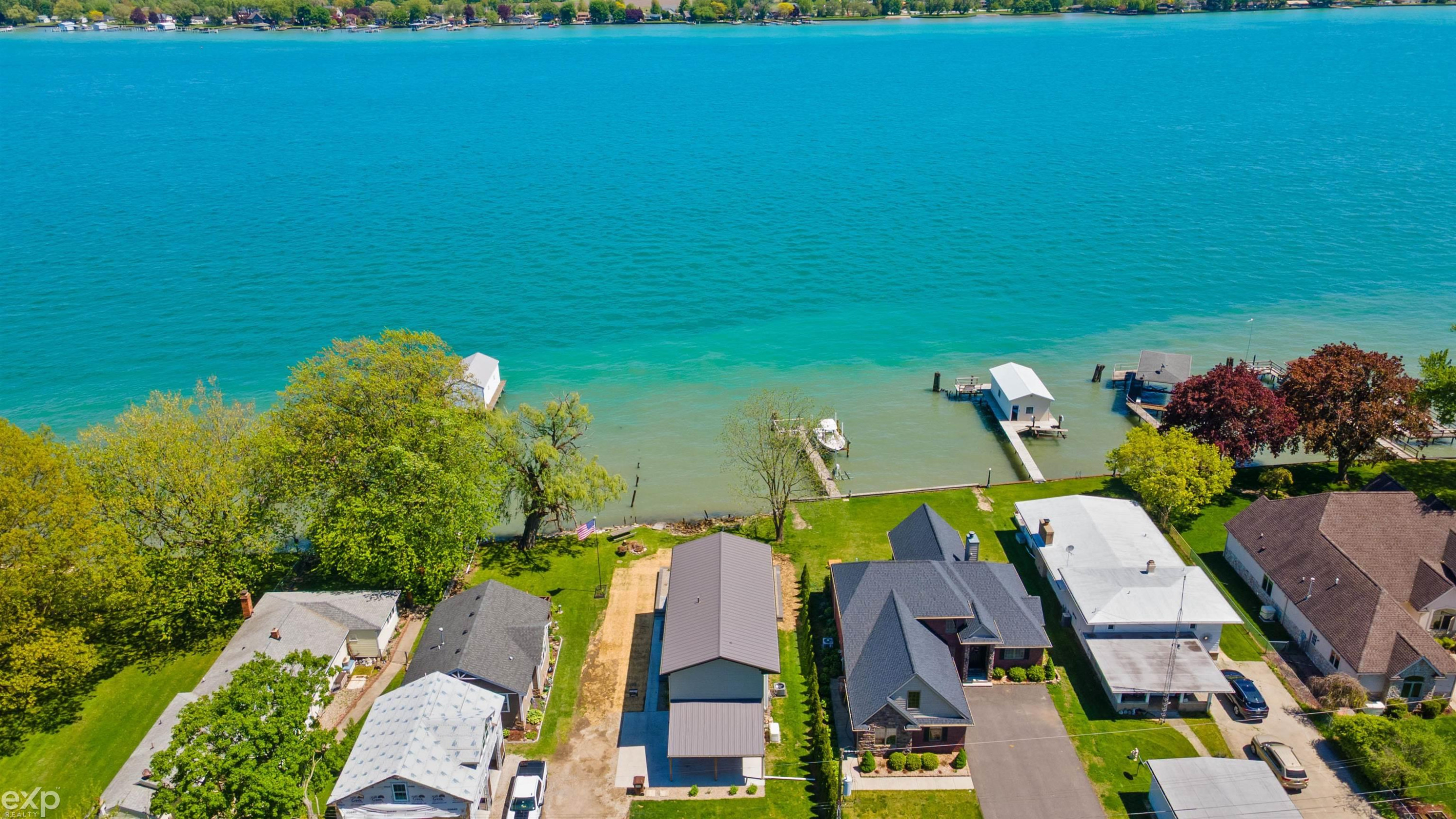 295 Martindale Court, MI — Photo 48