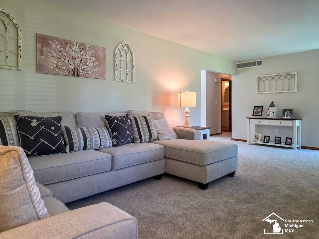 2935 1st Street, La Salle, MI — Photo 10