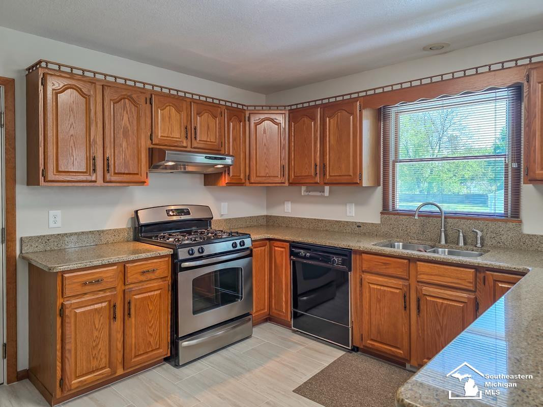 2935 1st Street, La Salle, MI — Photo 13