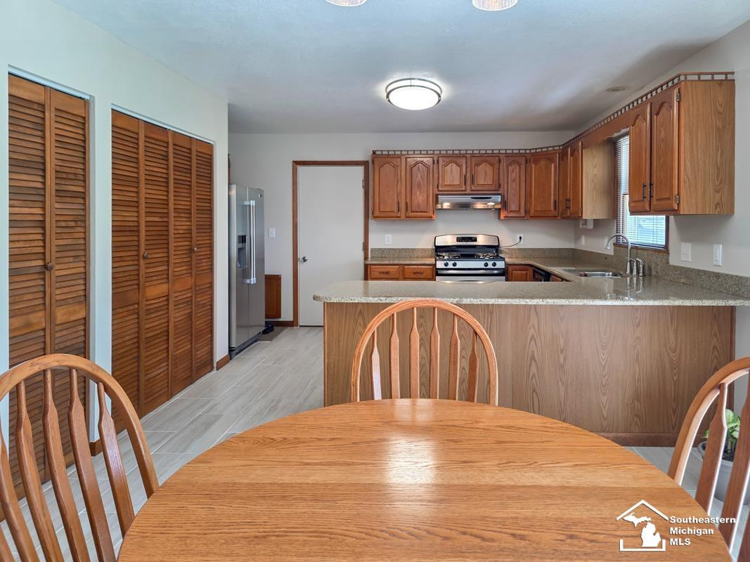2935 1st Street, La Salle, MI — Photo 14
