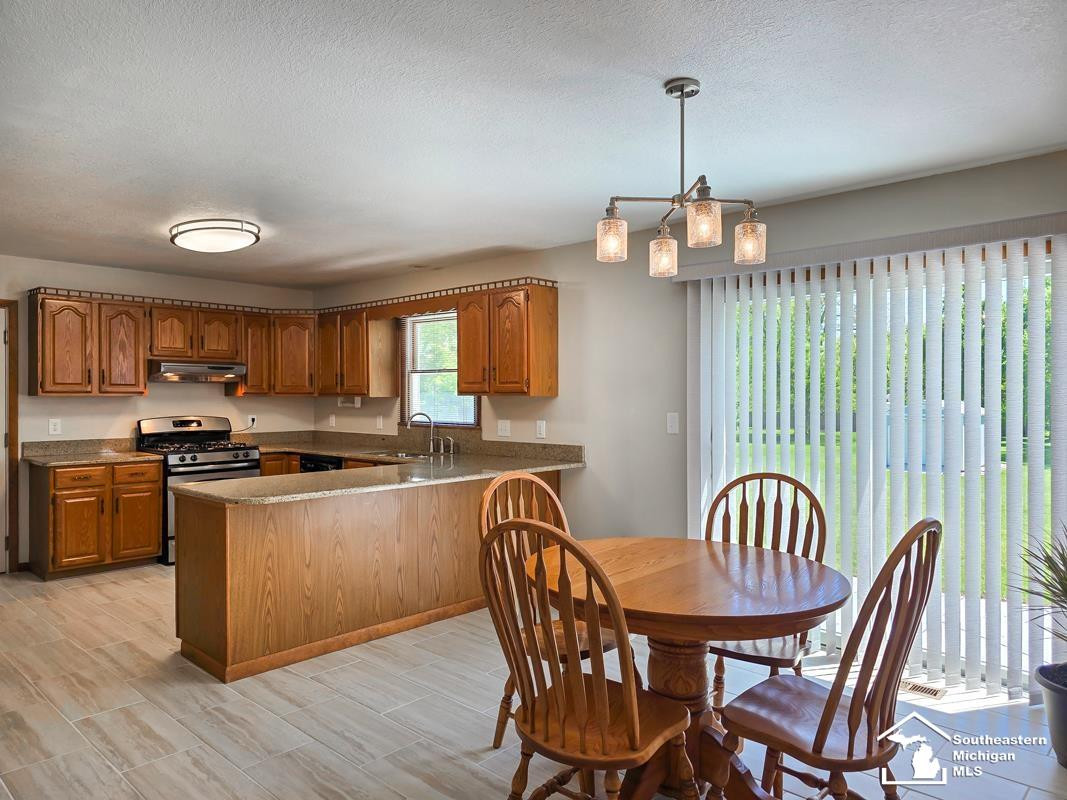2935 1st Street, La Salle, MI — Photo 15