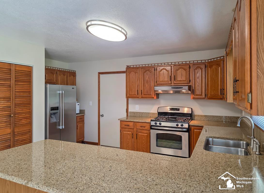 2935 1st Street, La Salle, MI — Photo 16