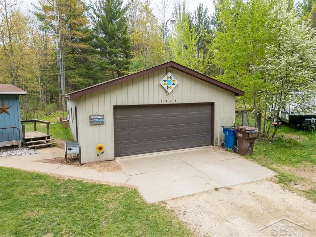 5332 N Alamando Road, Coleman, MI 48618 — Photo 5