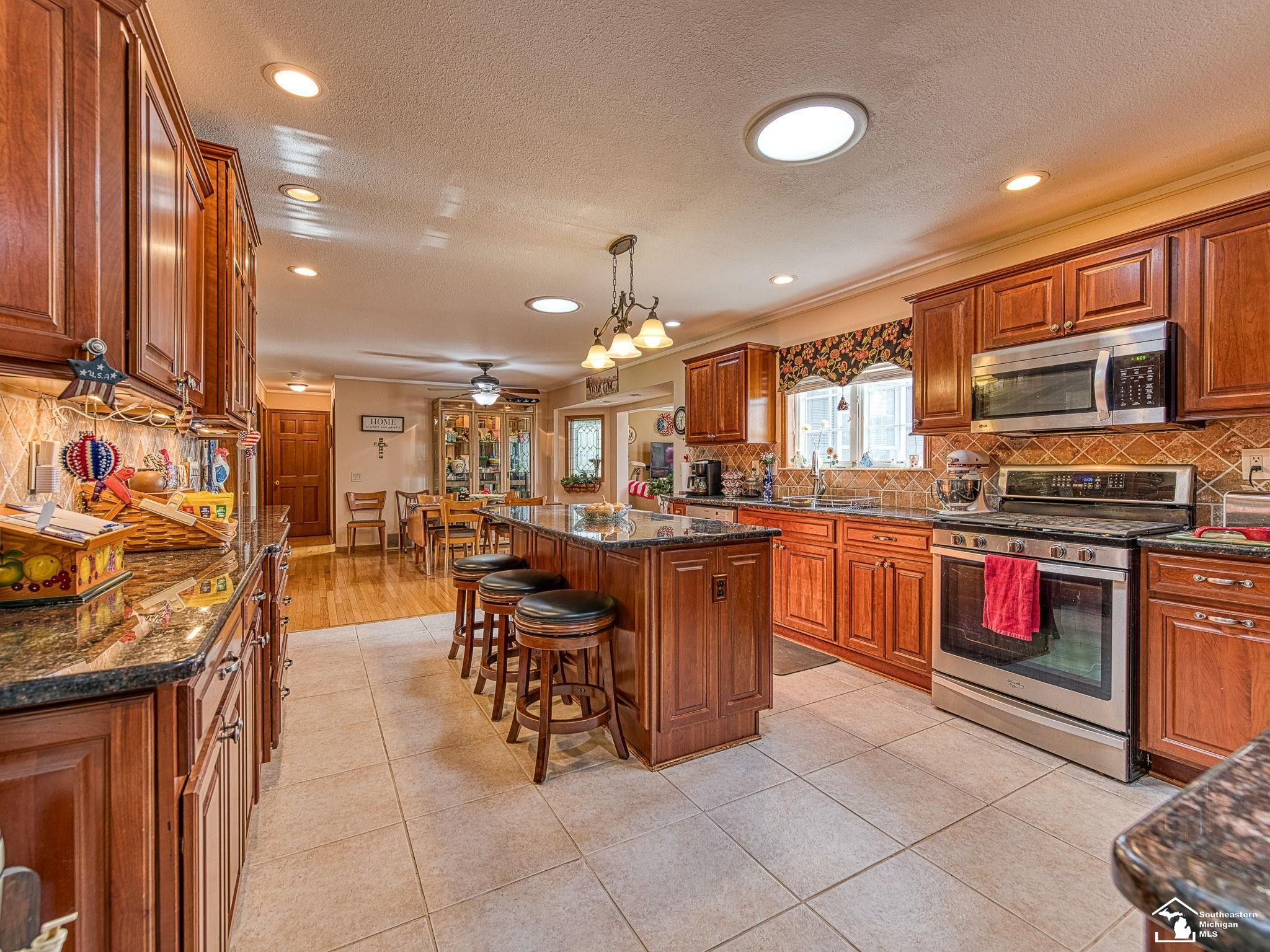 12667 Exeter Road, Carleton, MI 48117 — Photo 11