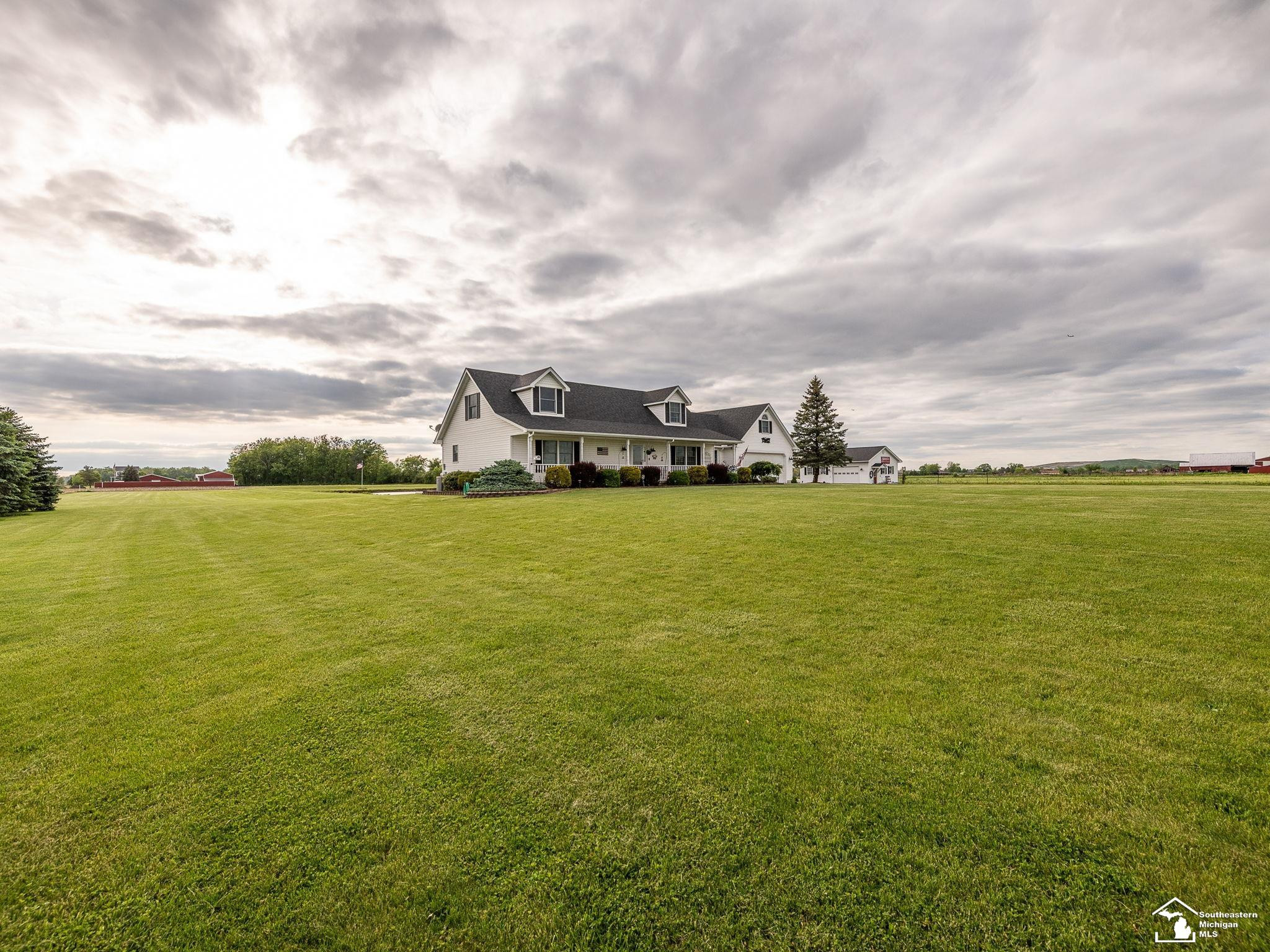 12667 Exeter Road, Carleton, MI 48117 — Photo 56