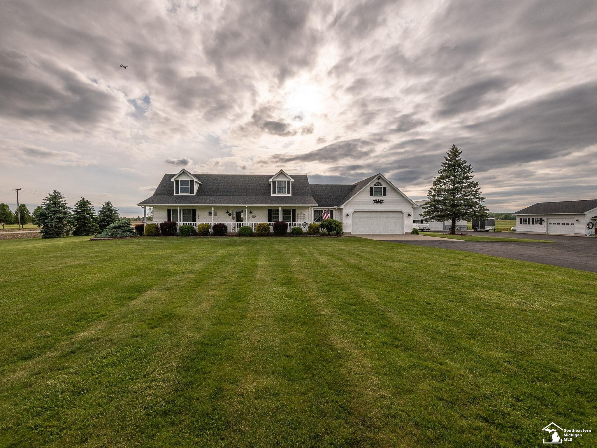 12667 Exeter Road, Carleton, MI 48117 — Photo 65