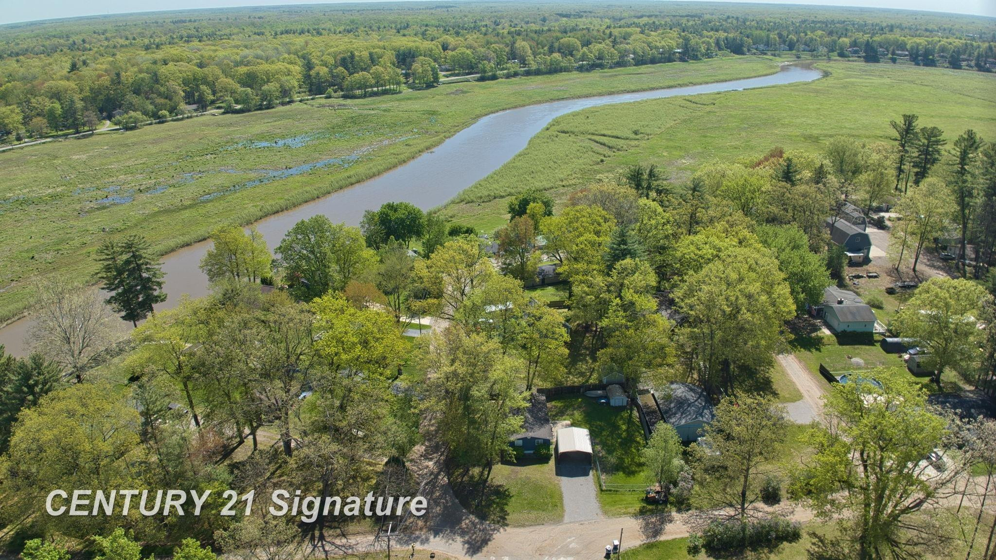 551 W Donald Drive, Sanford, MI 48657 — Photo 12