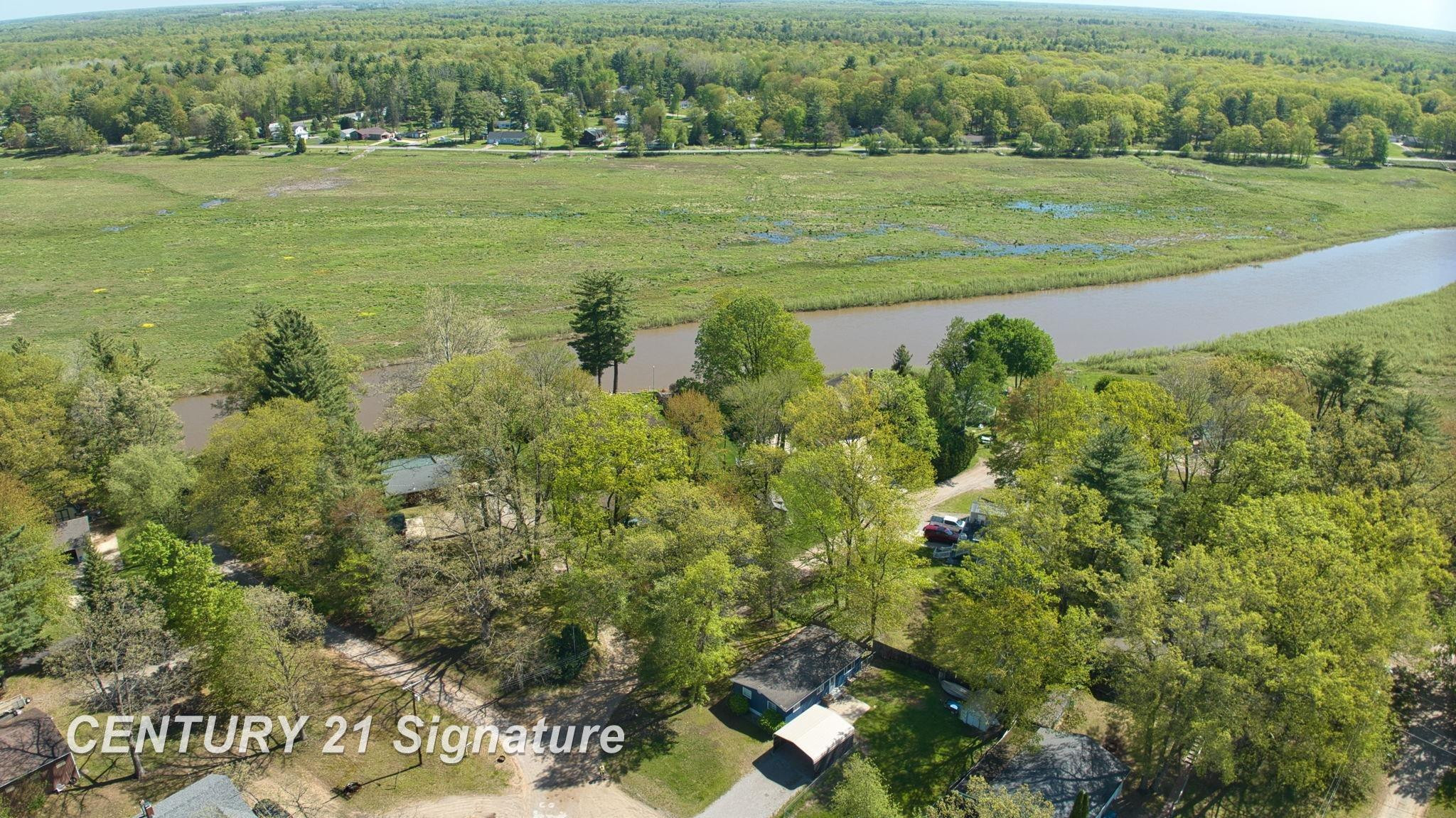 551 W Donald Drive, Sanford, MI 48657 — Photo 13