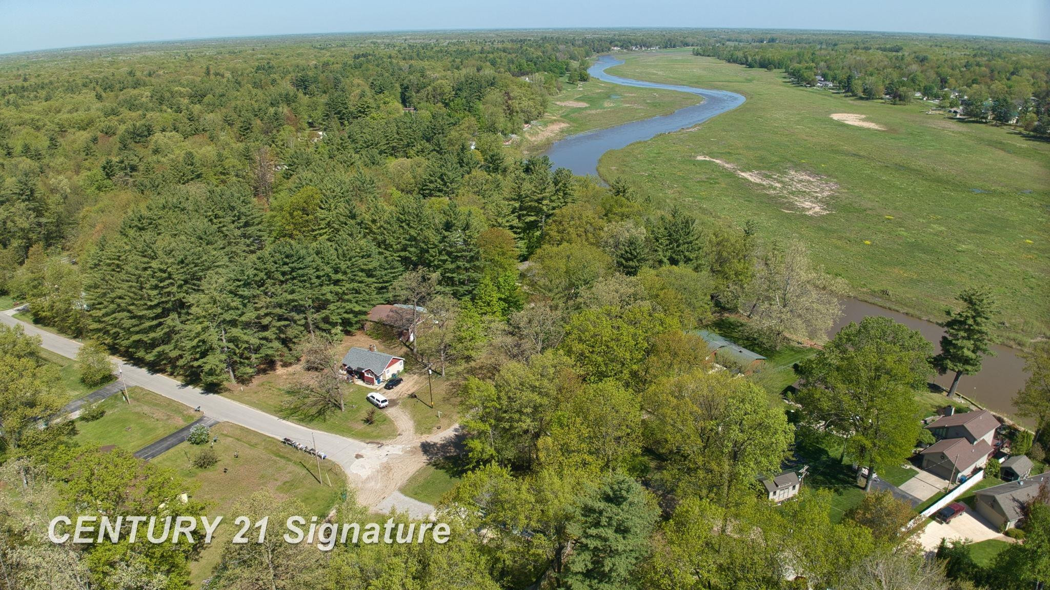 551 W Donald Drive, Sanford, MI 48657 — Photo 15