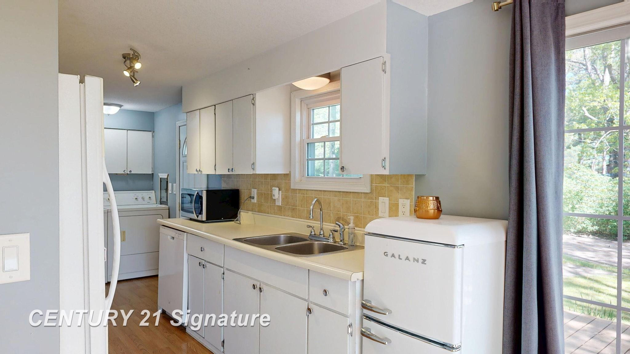 551 W Donald Drive, Sanford, MI 48657 — Photo 24