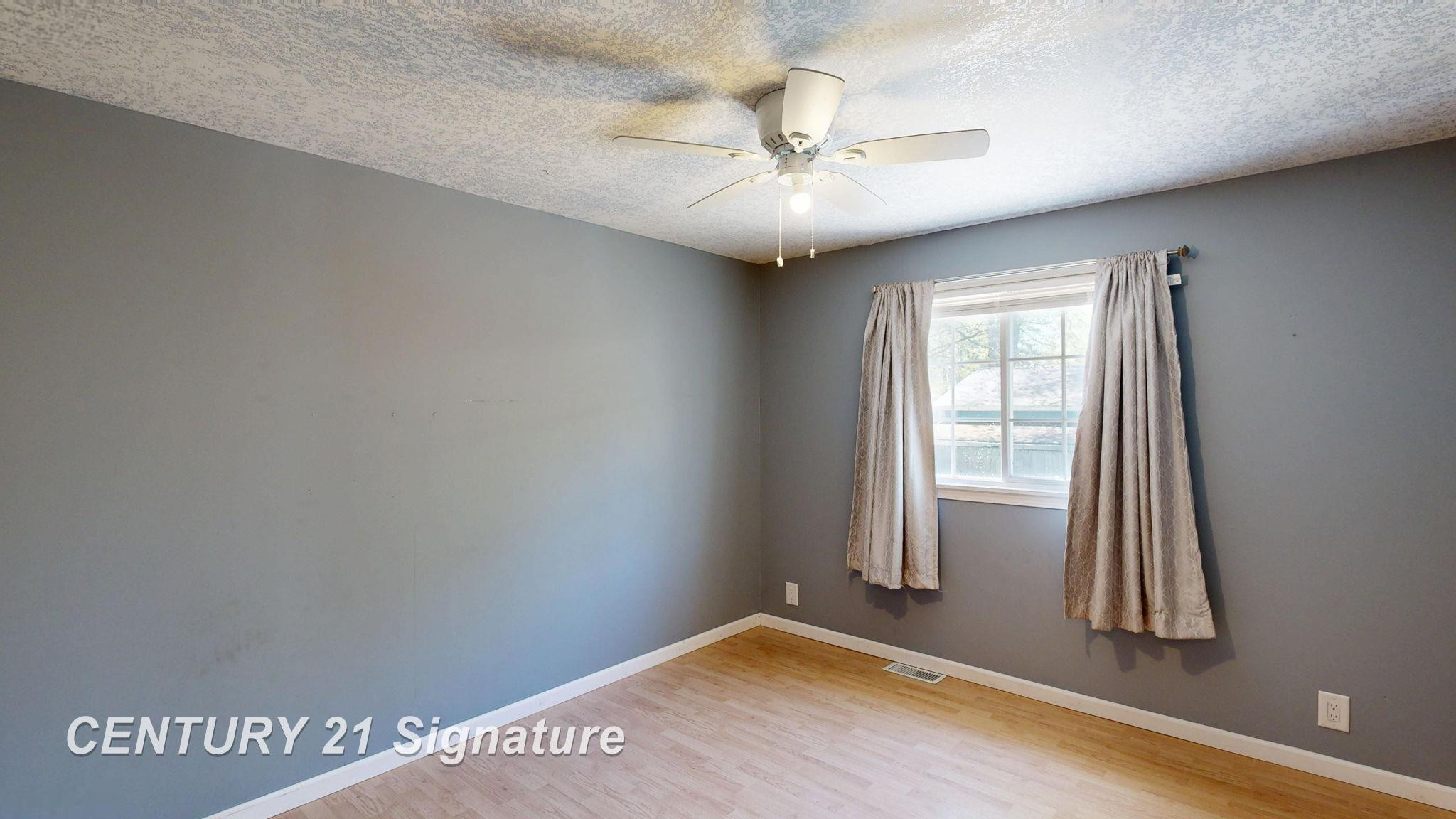 551 W Donald Drive, Sanford, MI 48657 — Photo 30