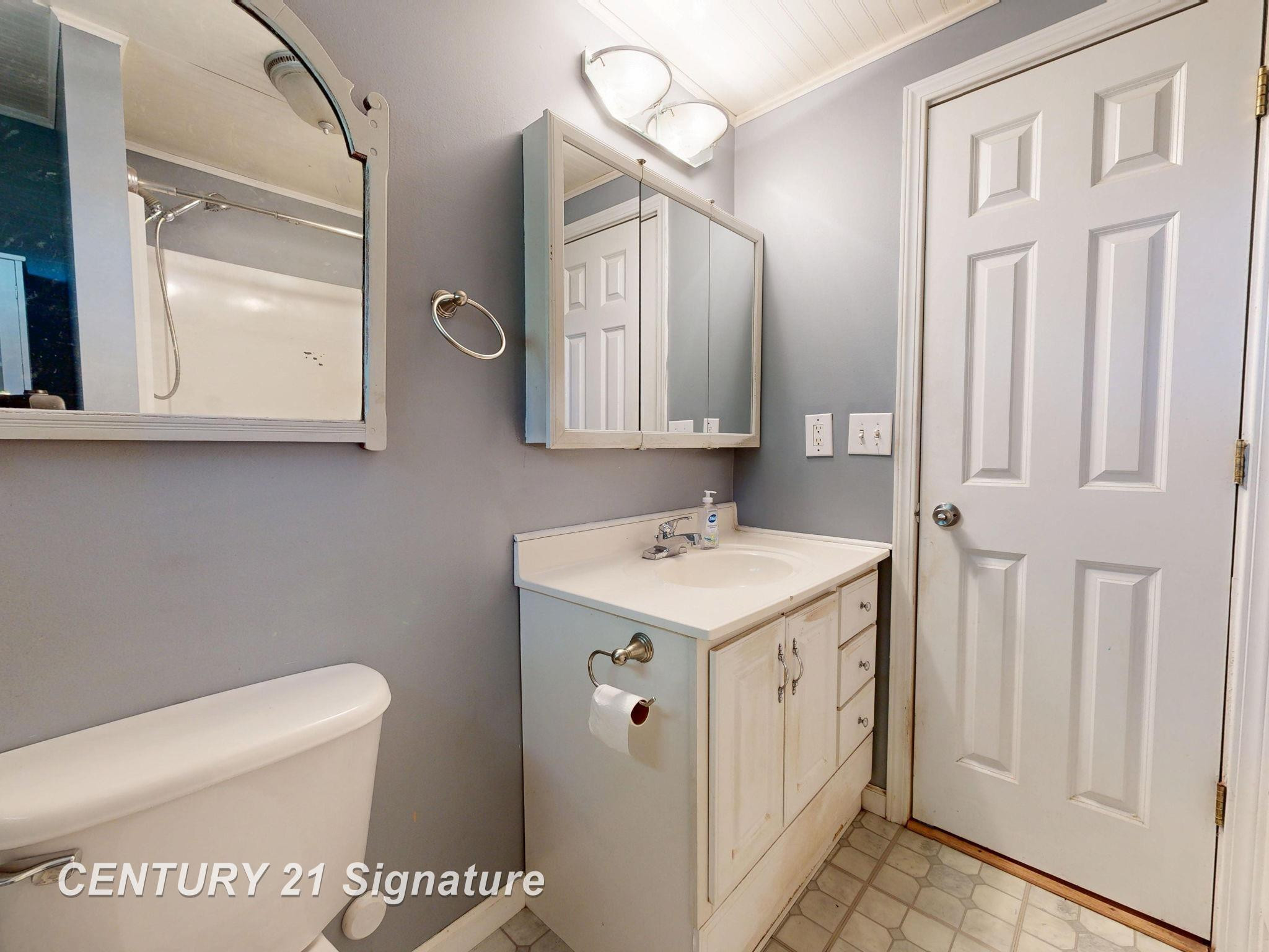 551 W Donald Drive, Sanford, MI 48657 — Photo 37