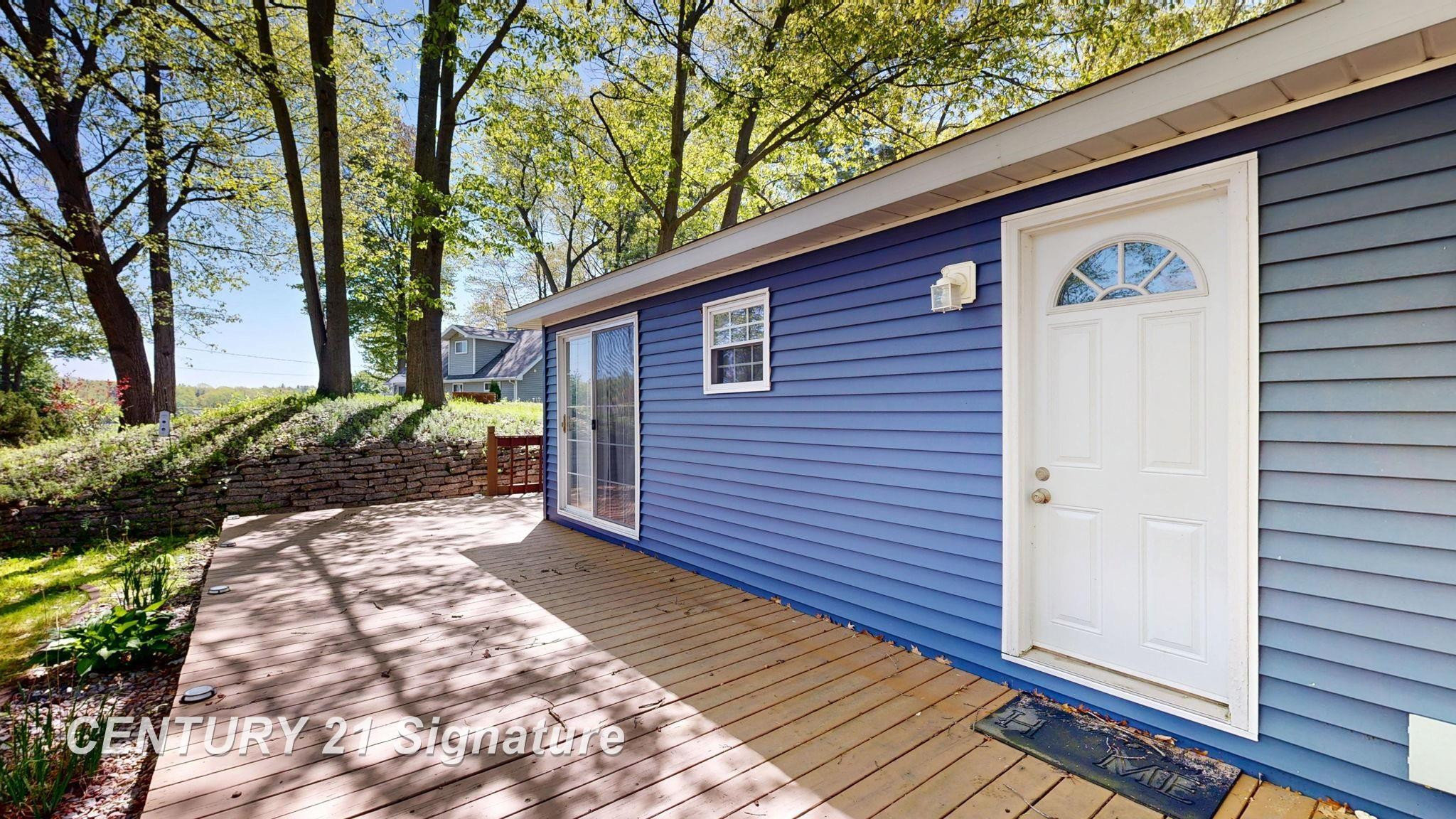 551 W Donald Drive, Sanford, MI 48657 — Photo 39