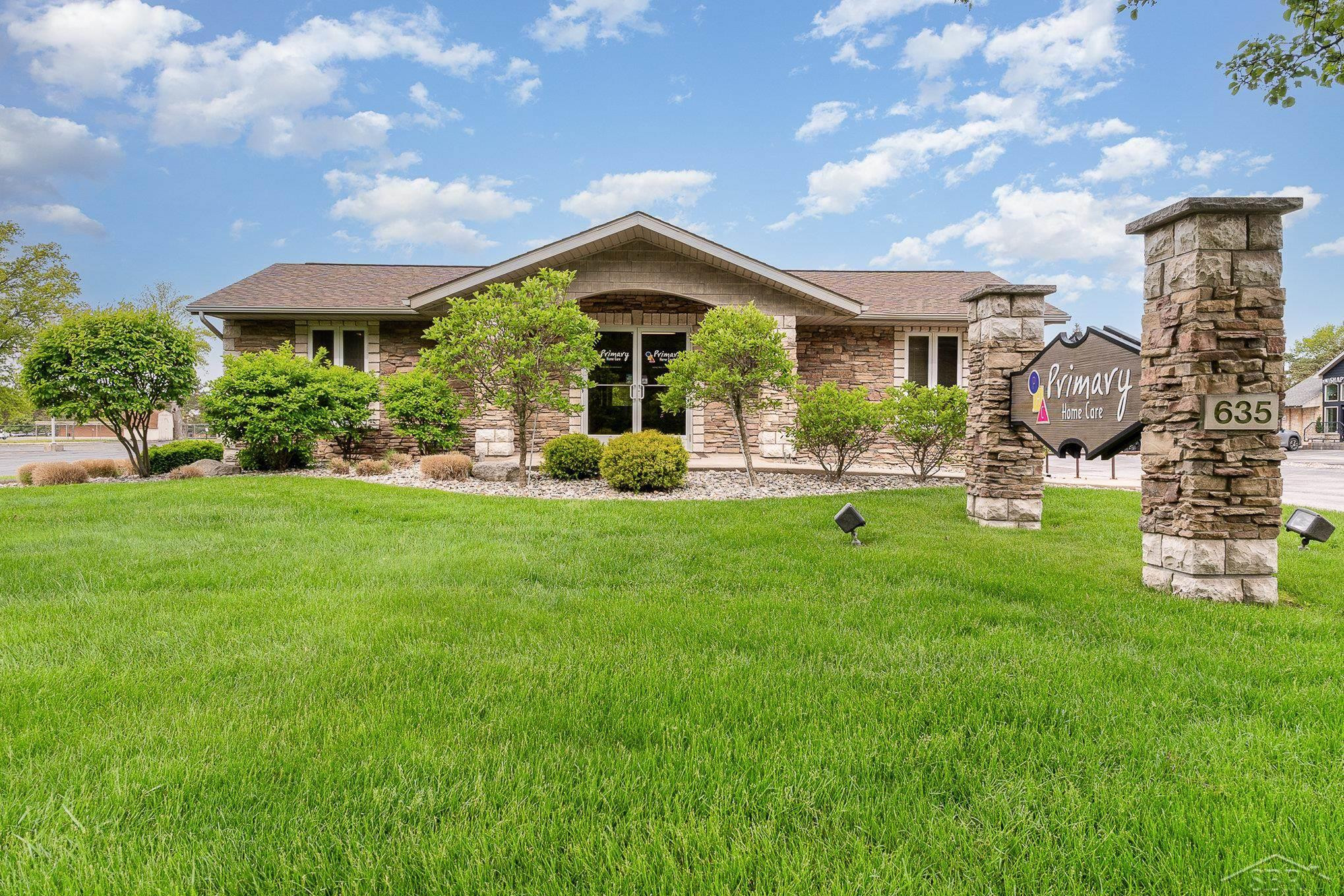 635 N Center Road, Saginaw, MI 48638 — Photo 3