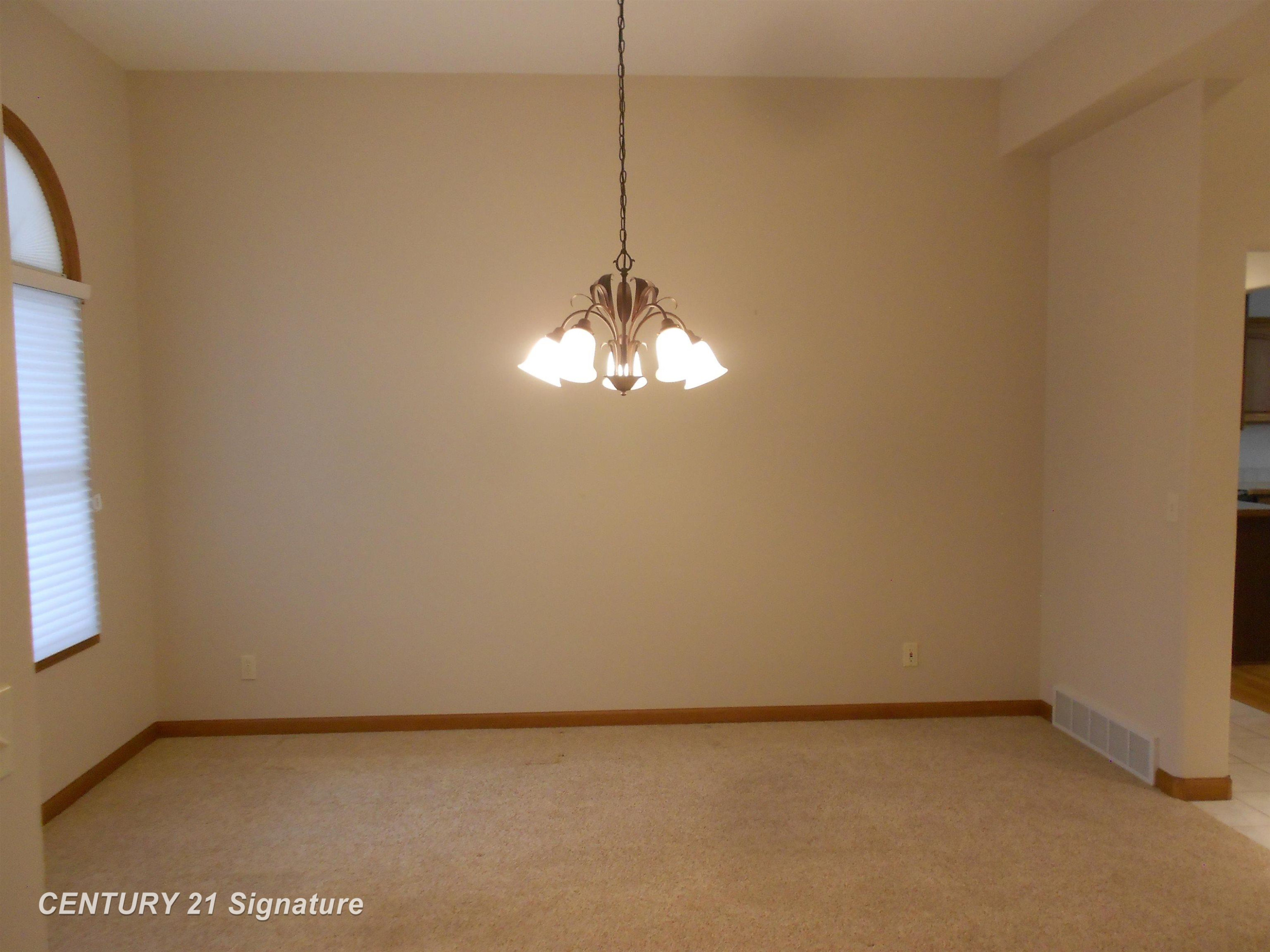 300 Ireland Court, Auburn, MI 48611 — Photo 13