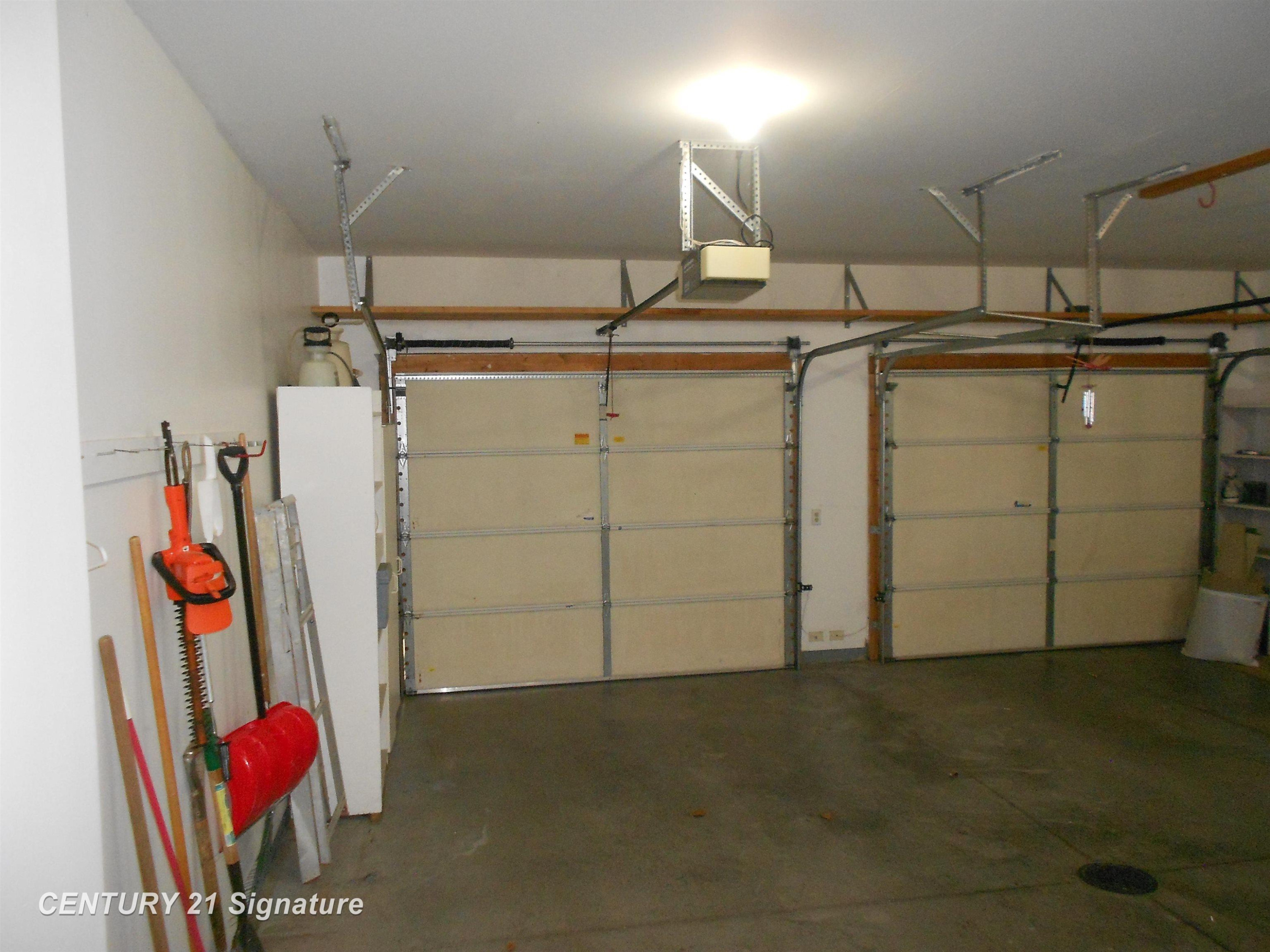 300 Ireland Court, Auburn, MI 48611 — Photo 32