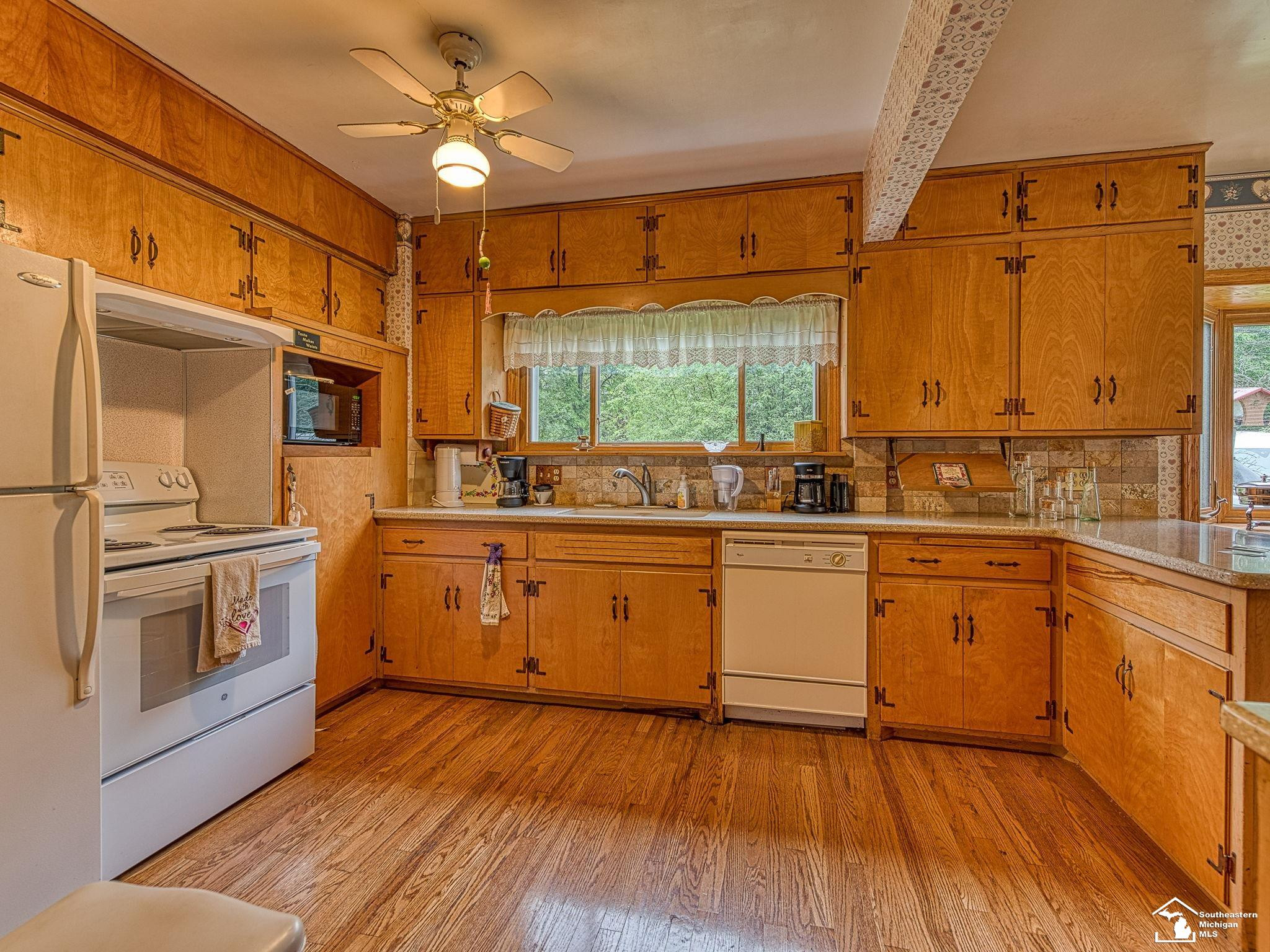6737 Green Road, MI 49267 — Photo 17