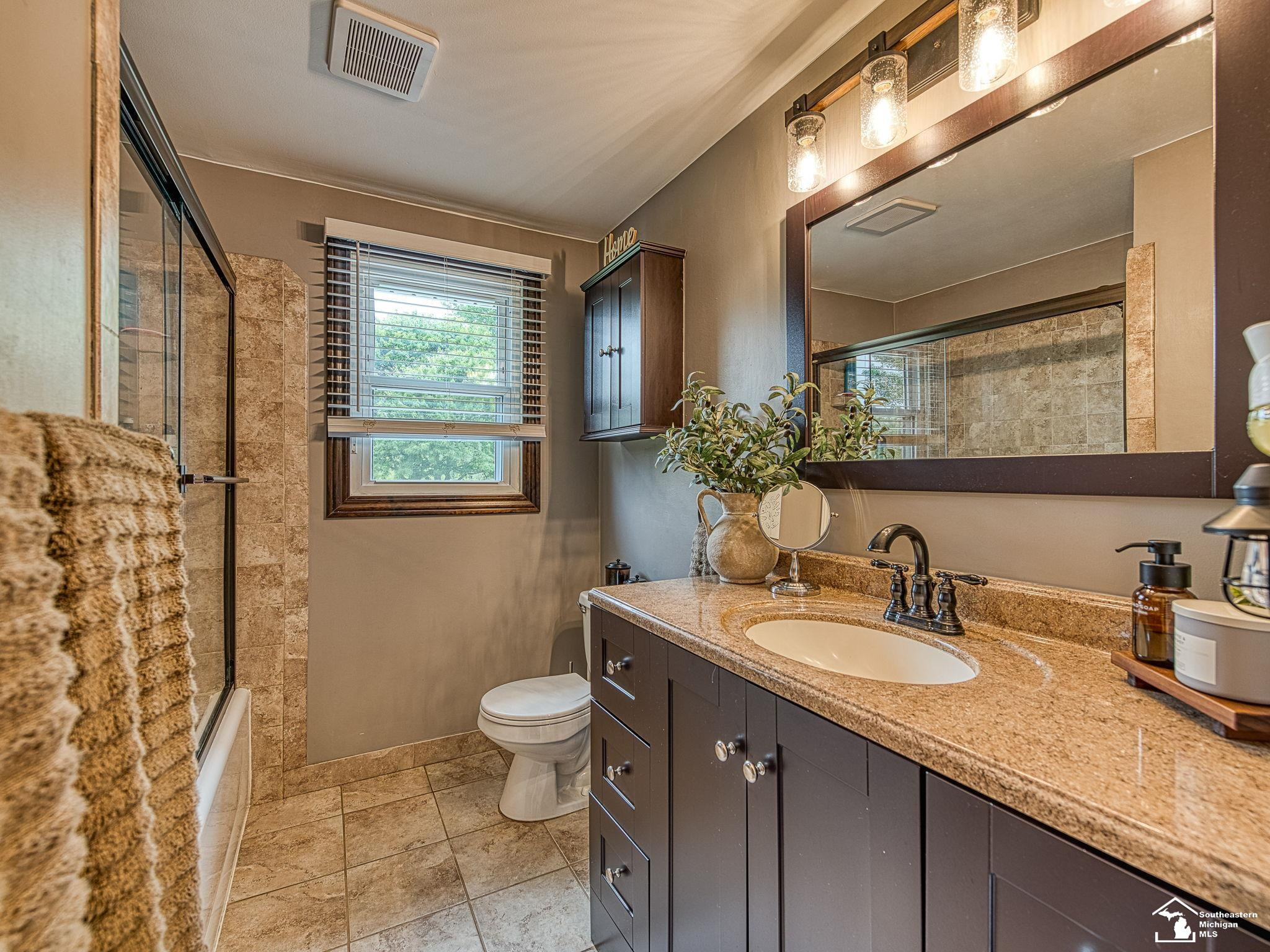 12660 Darling Street, MI 48160 — Photo 10
