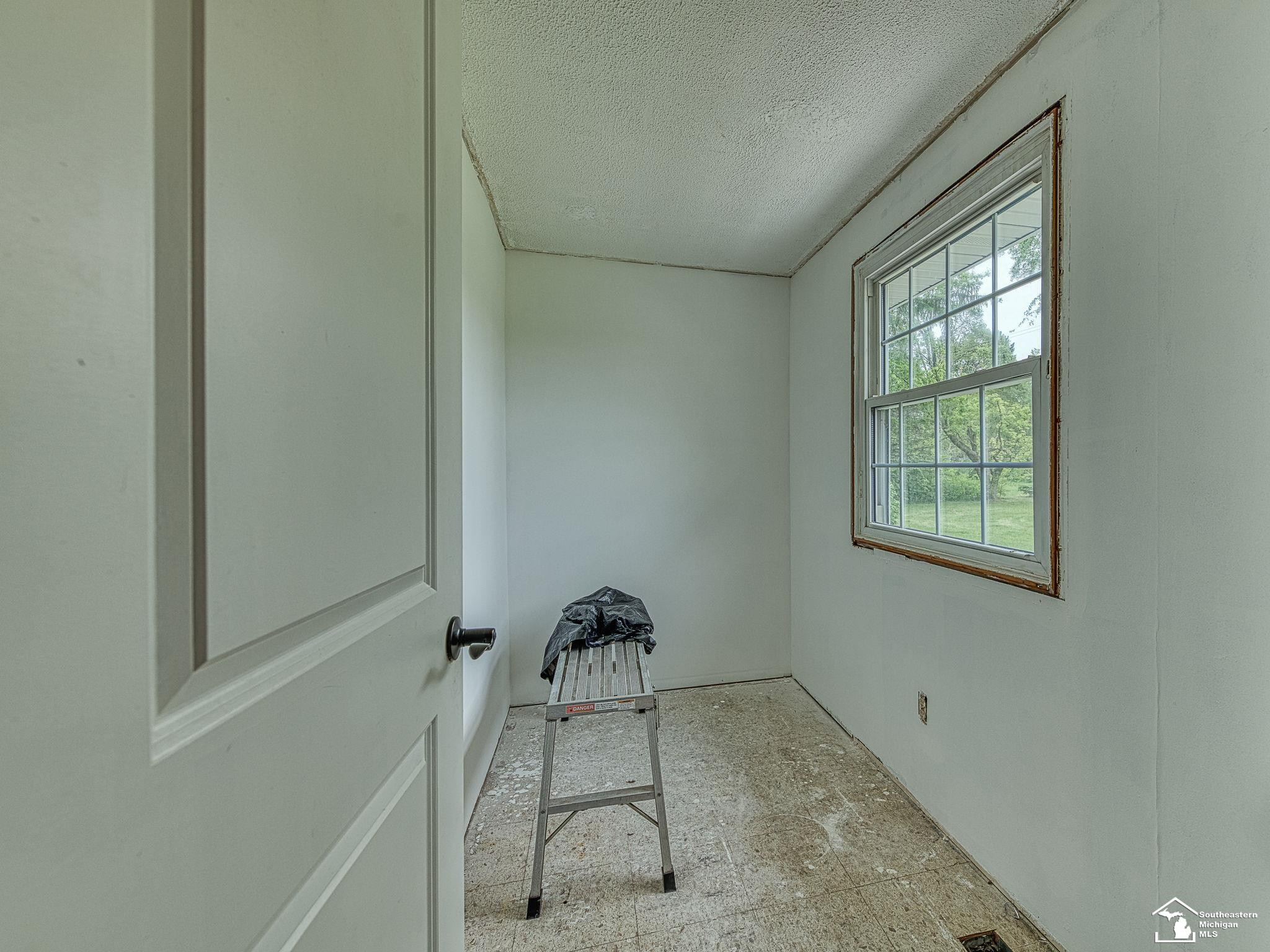 12660 Darling Street, MI 48160 — Photo 11