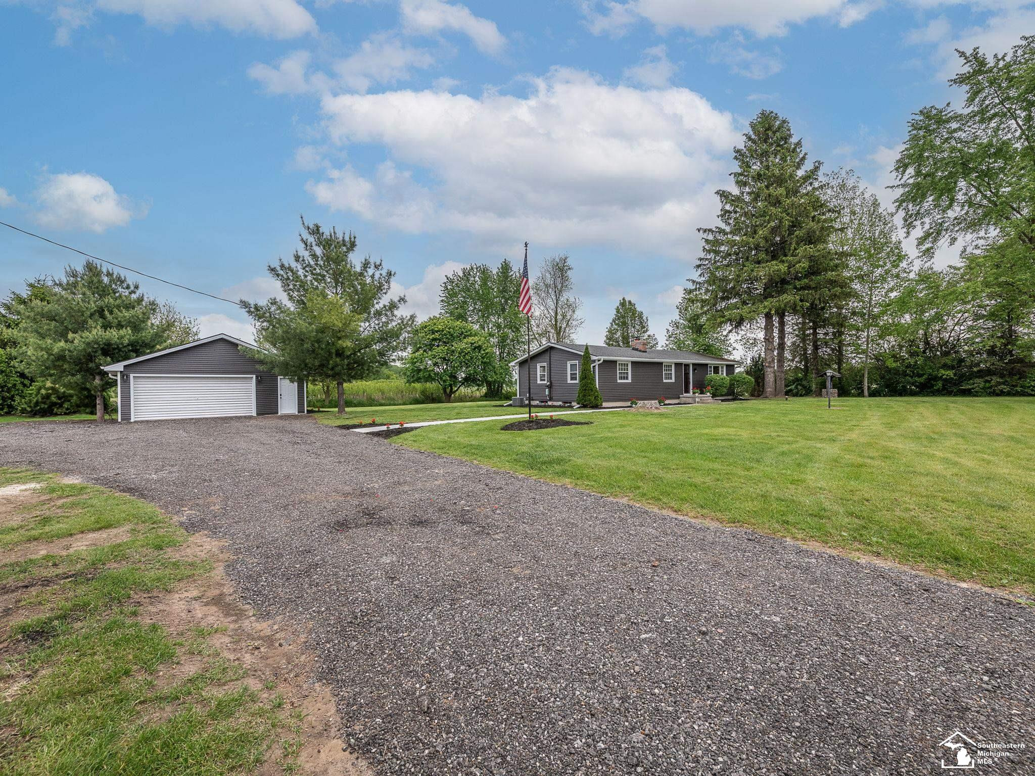 12660 Darling Street, MI 48160 — Photo 24