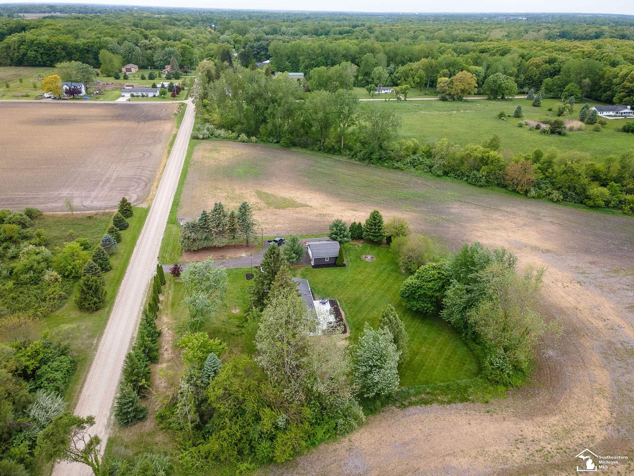 12660 Darling Street, MI 48160 — Photo 35